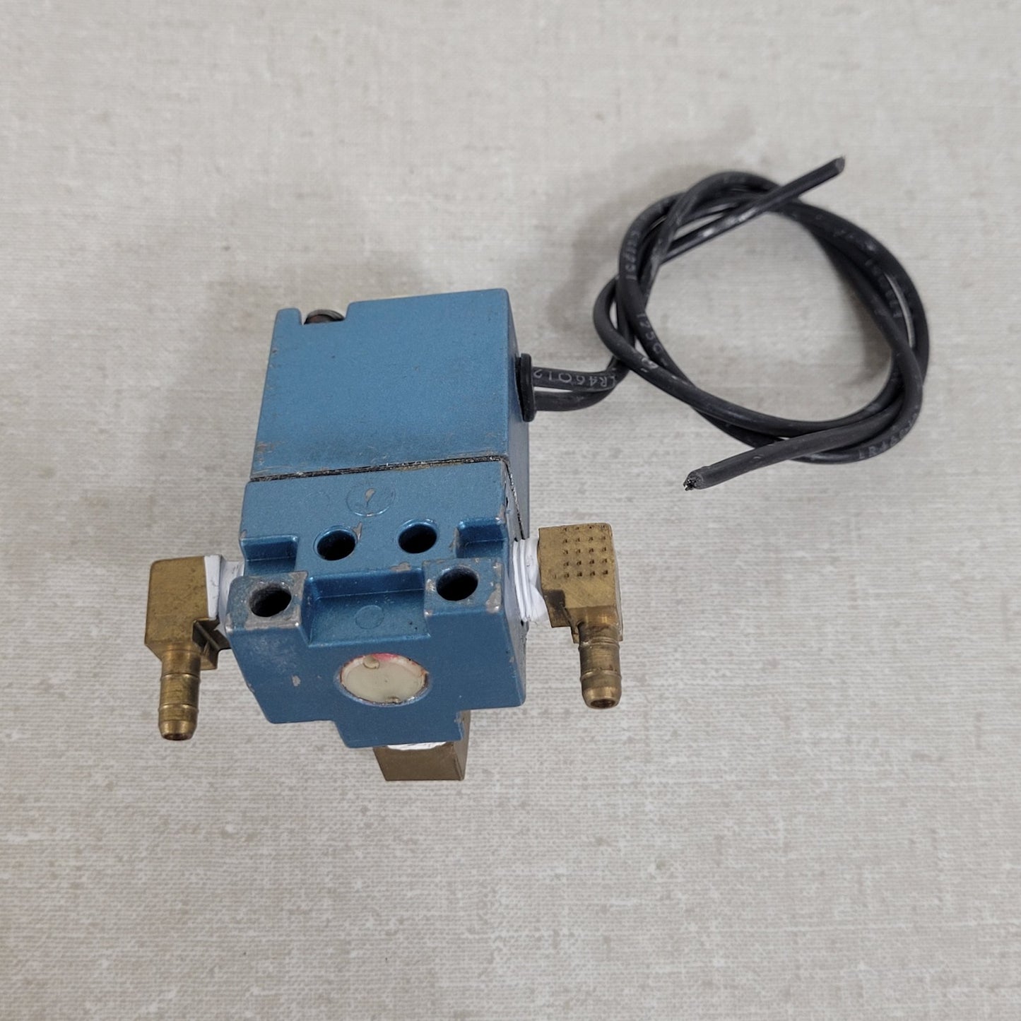 MAC Vacuum Solenoid Valve 111B-221BA 24VAC 3 Way Manual Override
