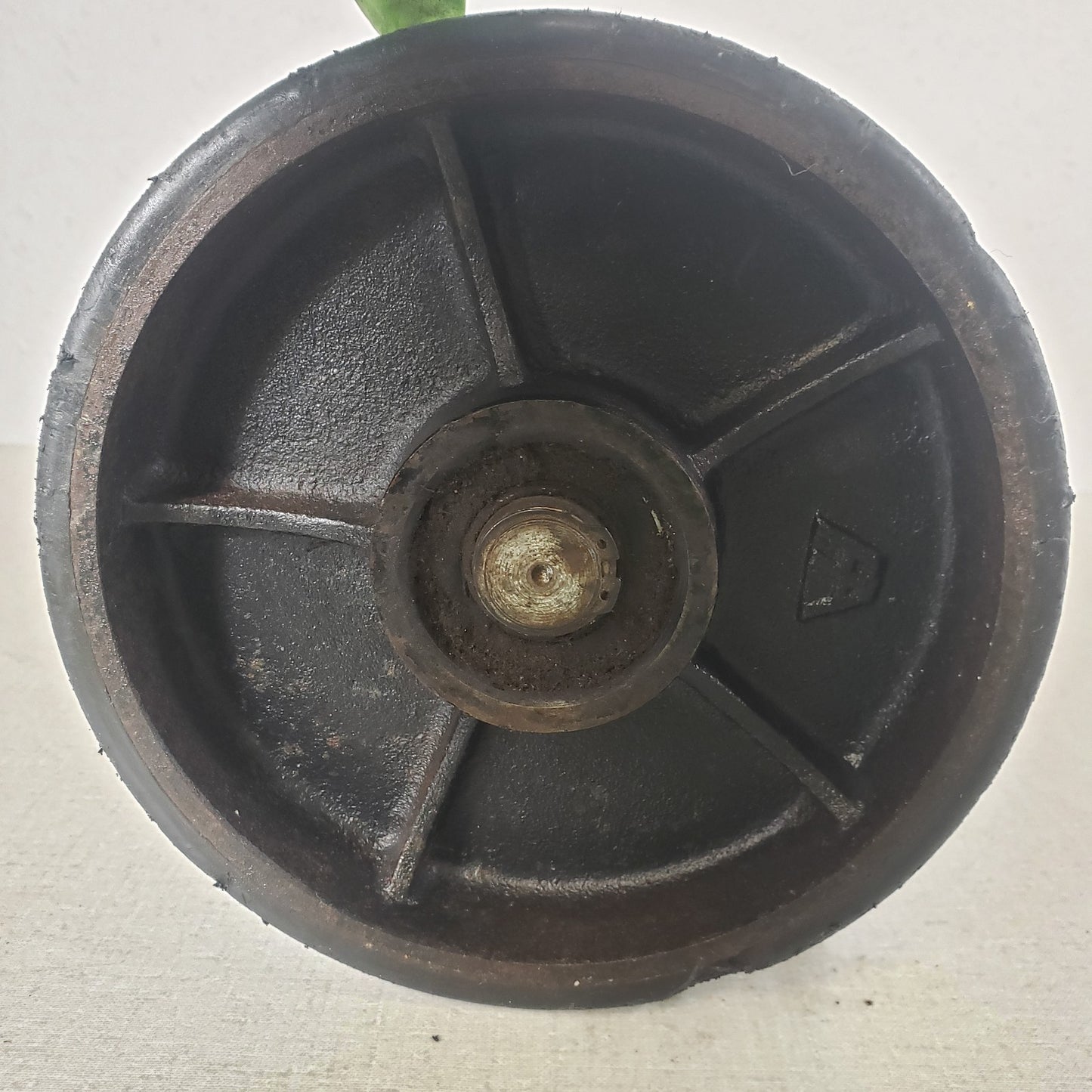 Dayton 4YX97 46G254 - 97-42 - 2xMainwheels, Axle, Axle Bolt Assembly Pallet Jack