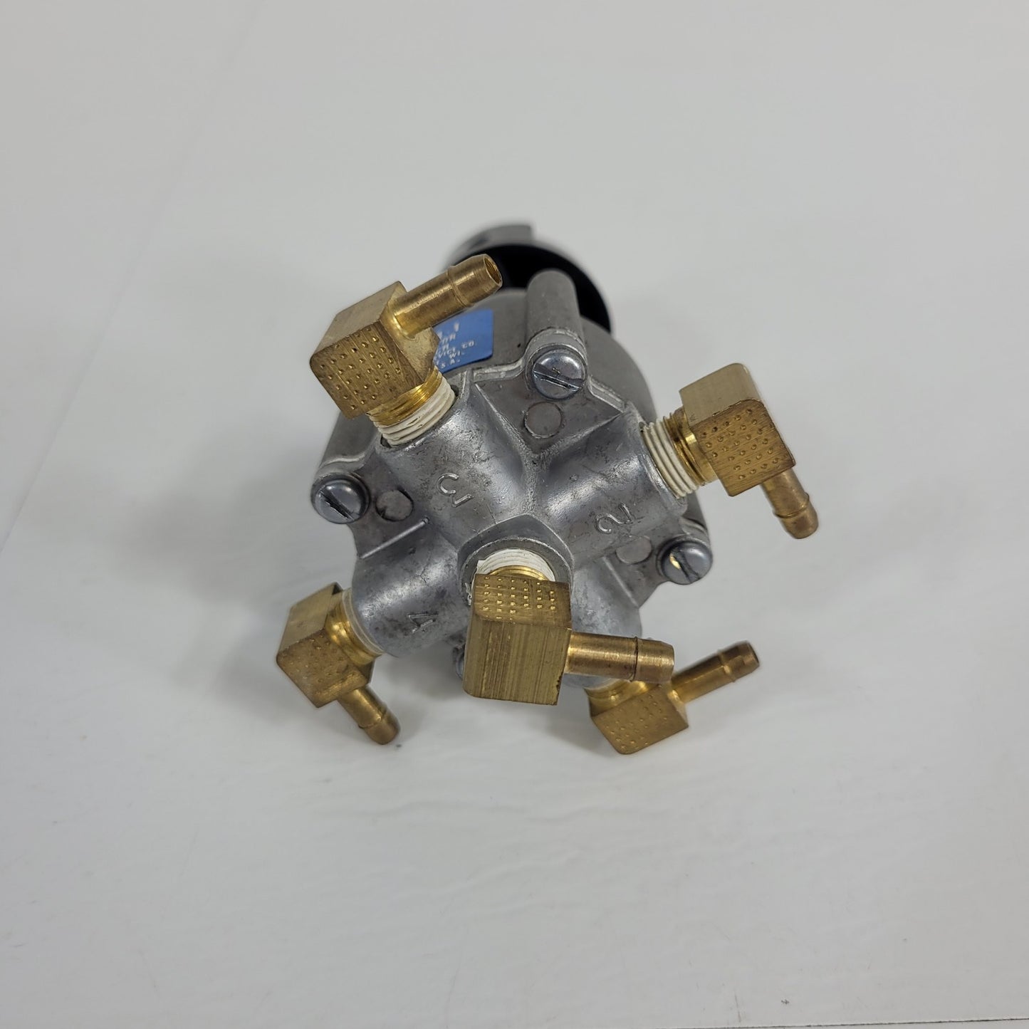 Johnson Service Co S-234-1 Air or Fluid Selector Switch 4 Out Manually Operated