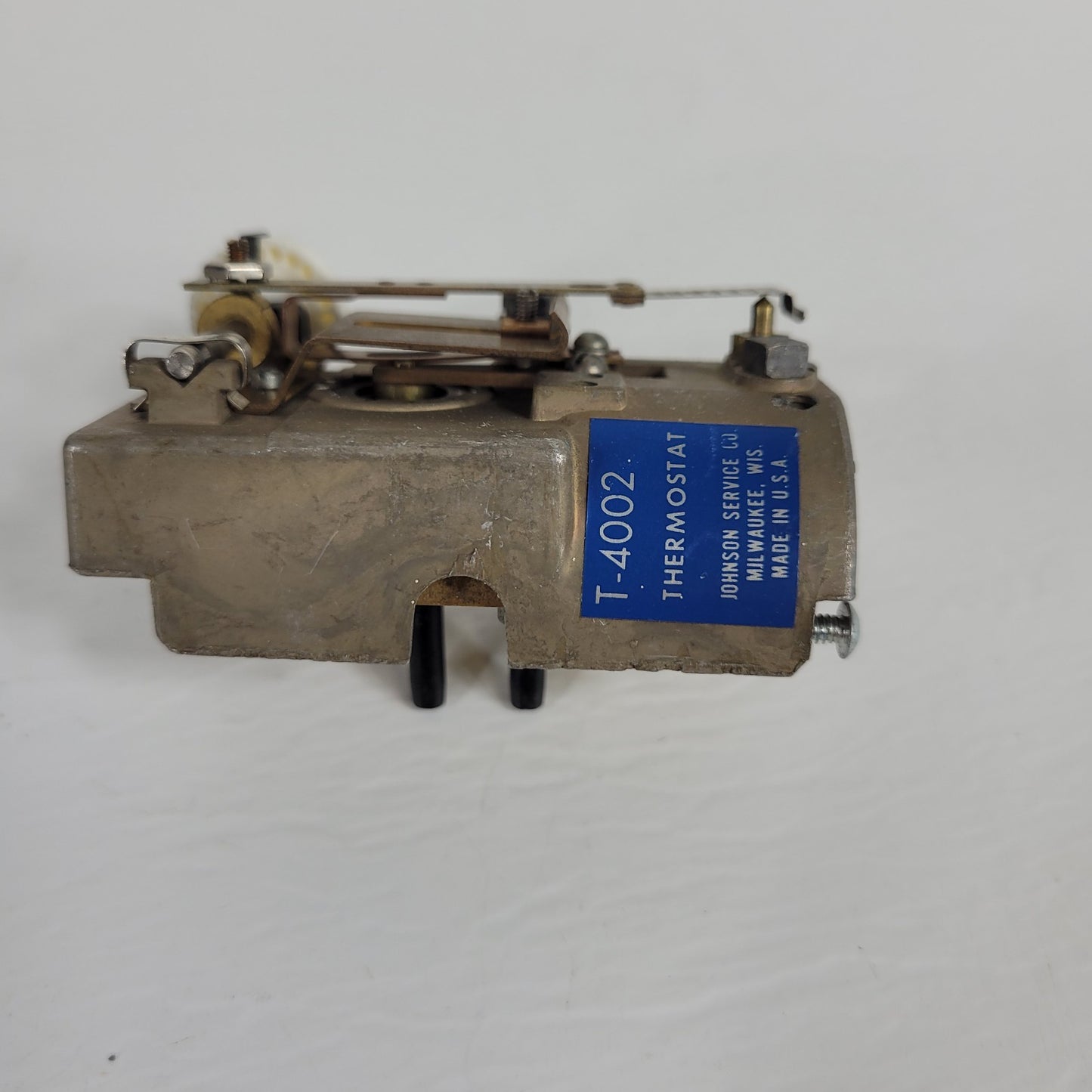 Johnson Service Co T-4002 Thermostat Pneumatic 55-85 Degrees
