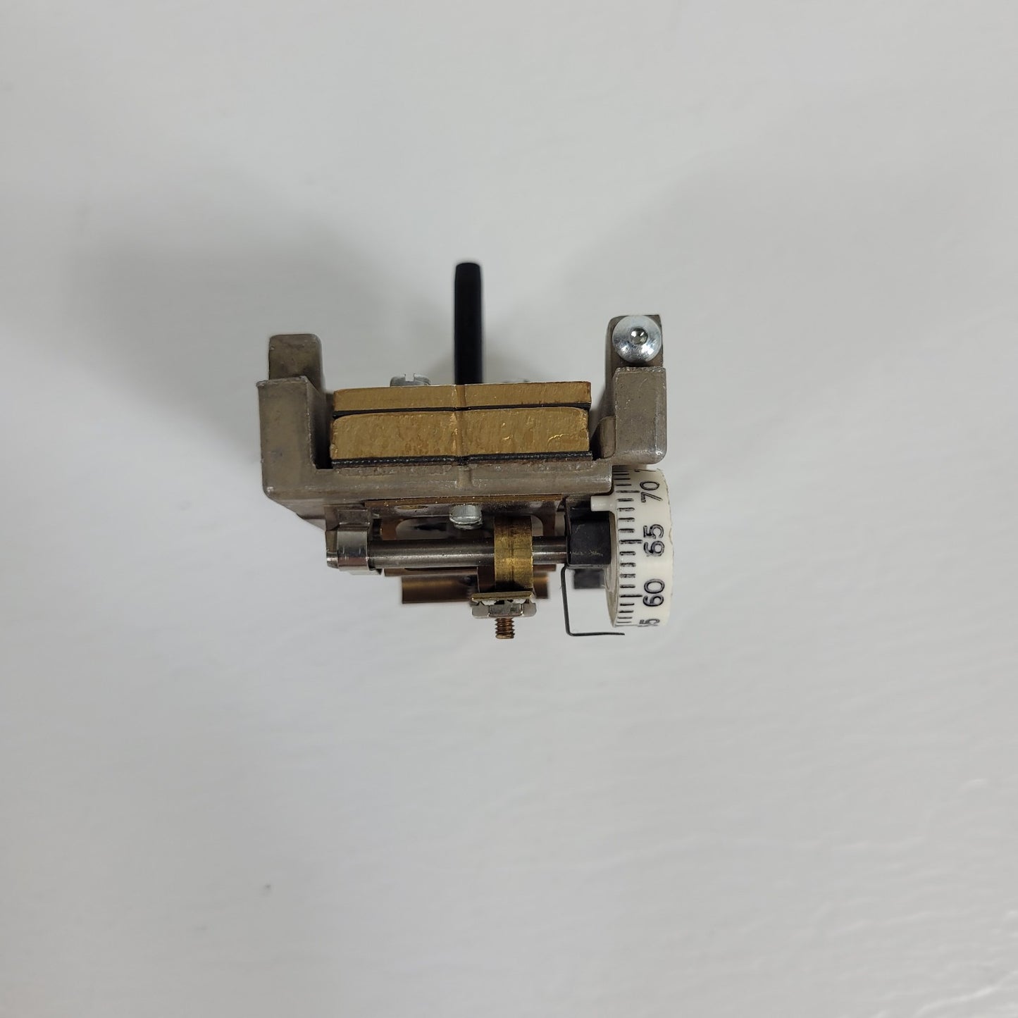 Johnson Service Co T-4002 Thermostat Pneumatic 55-85 Degrees