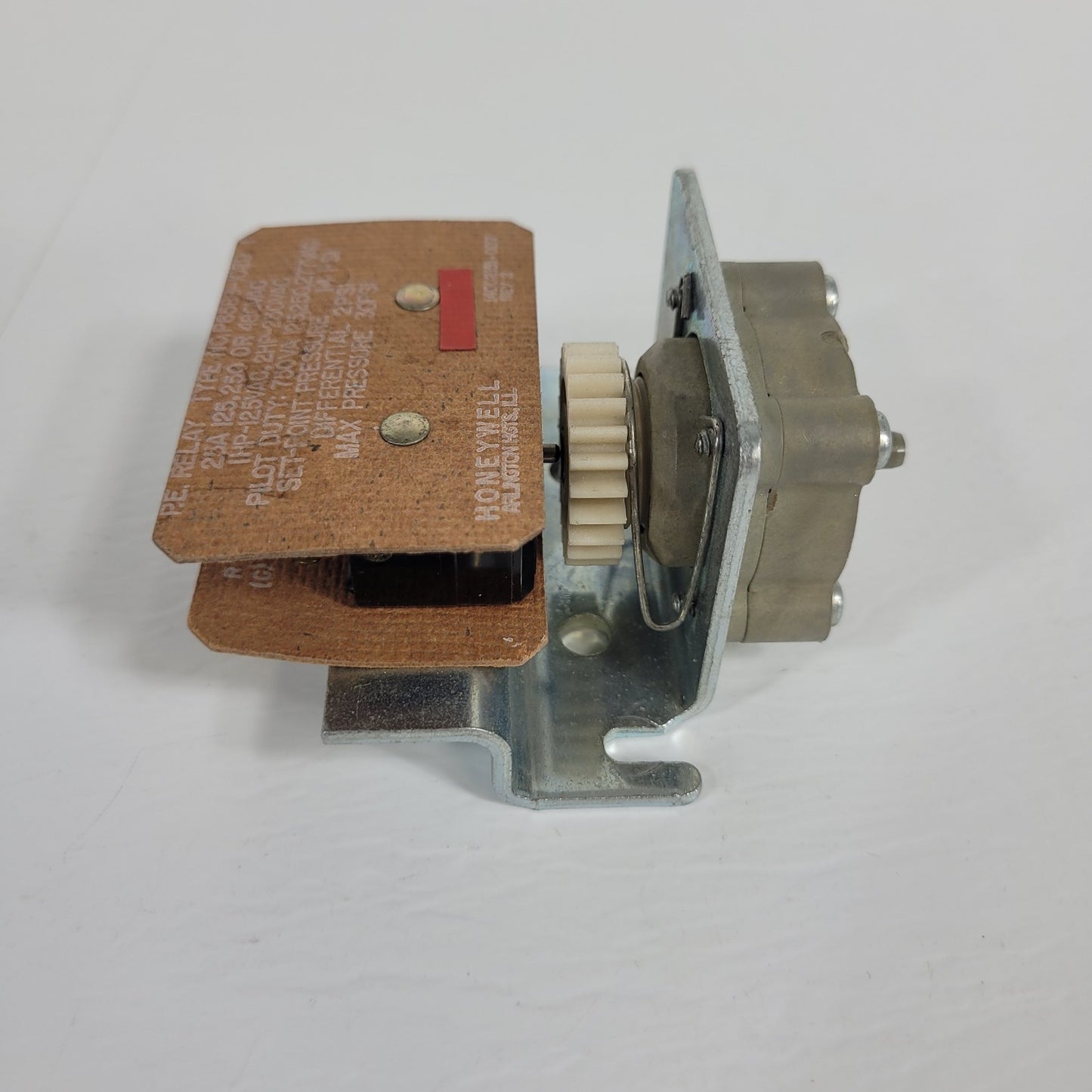 Honeywell Pneumatic Electric Relay P658B-1020 25A 120VAC 30psi