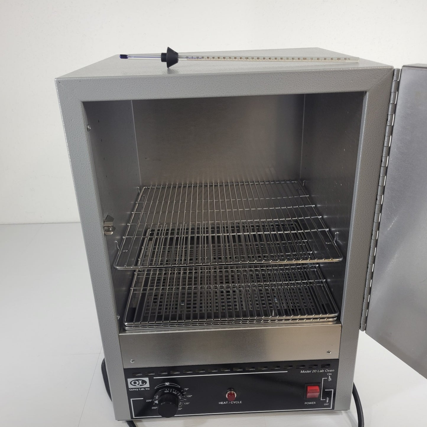 TESTED Quincy Lab 20GC Grav Convection Oven Furnace 1.27 CF Interior 750W