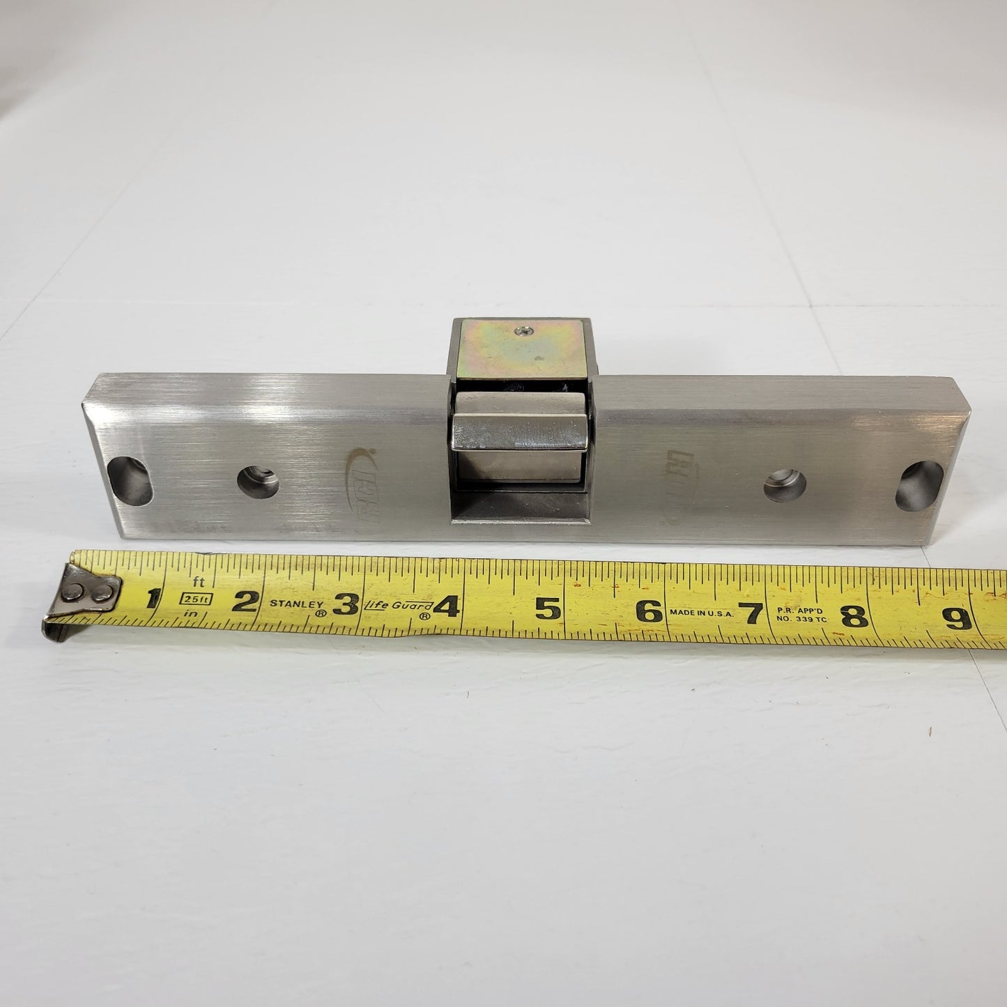 RCI 0161-08 Stainless Steel Electric Strike Plate 24V AC/DC Indoors 0616x08x32D