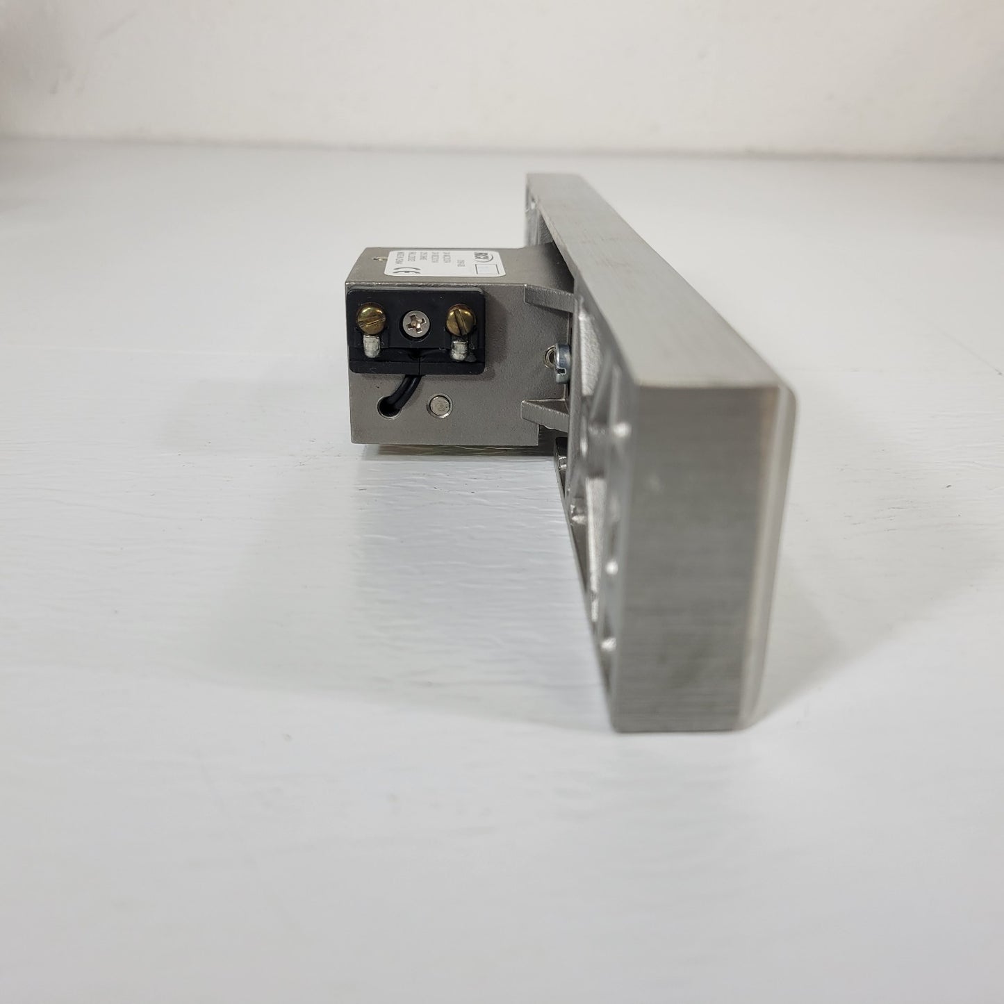 RCI 0161-08 Stainless Steel Electric Strike Plate 24V AC/DC Indoors 0616x08x32D