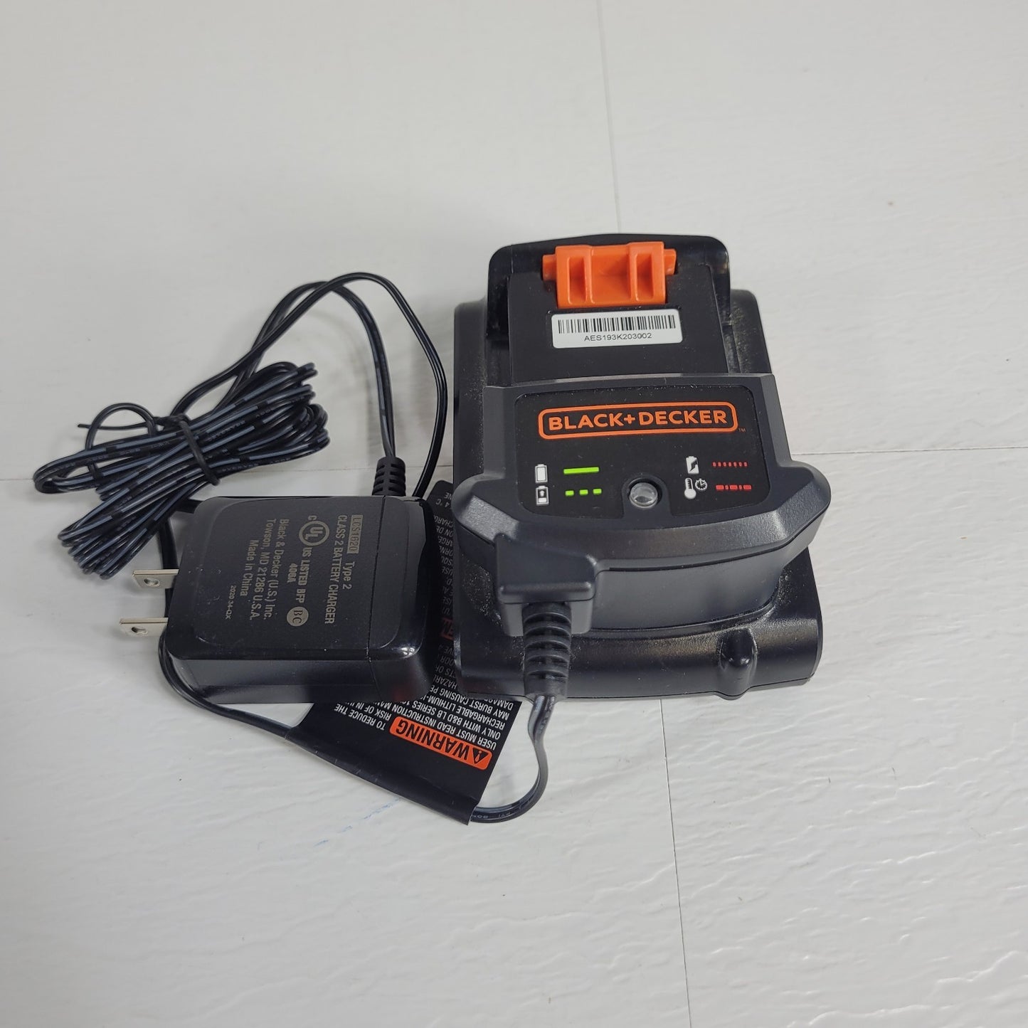 OEM Black+Decker LBXR20 20V 1.5 AH Lithium Ion Battery Class 2 20V w/ Charger