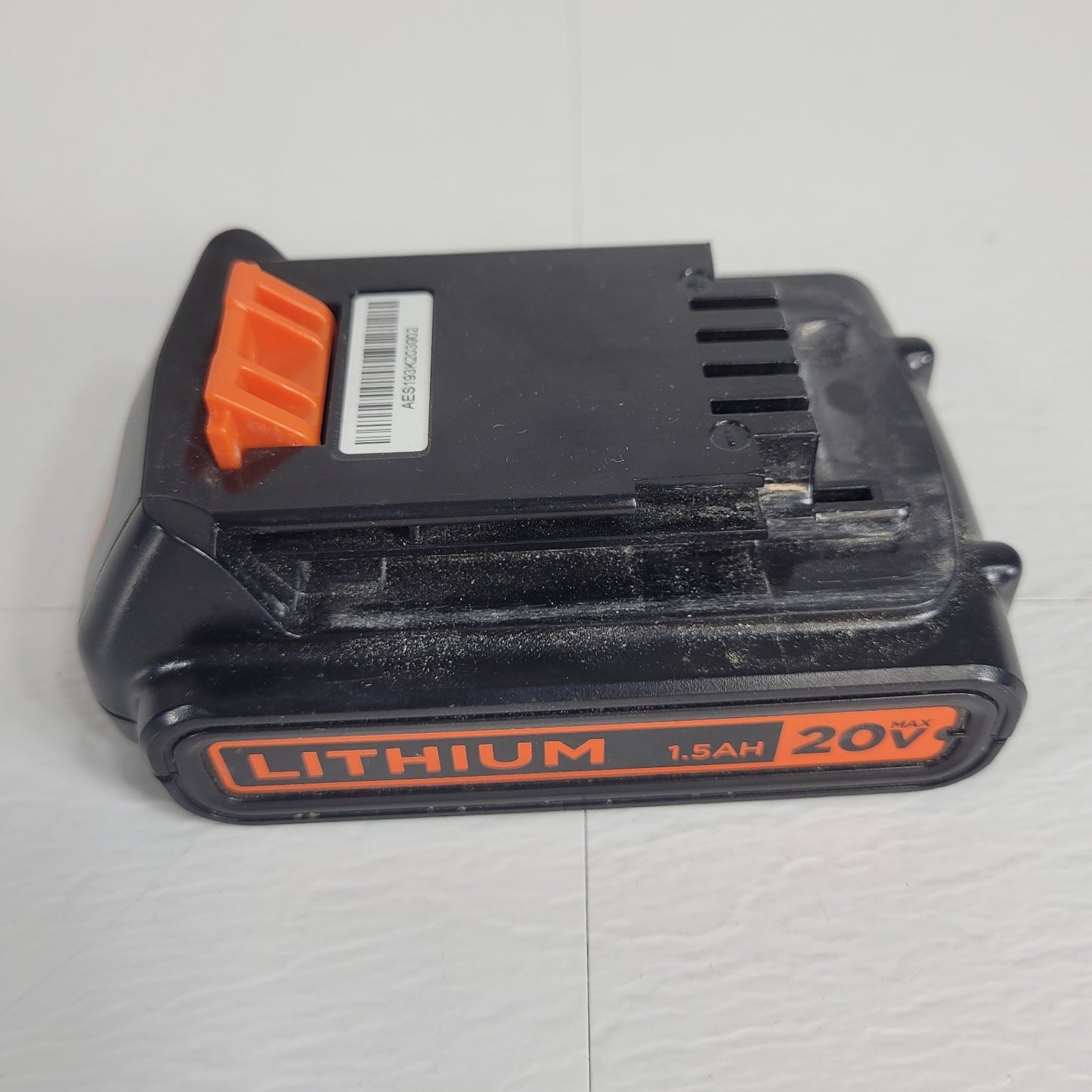 OEM Black+Decker LBXR20 20V 1.5 AH Lithium Ion Battery Class 2 20V w/ Charger
