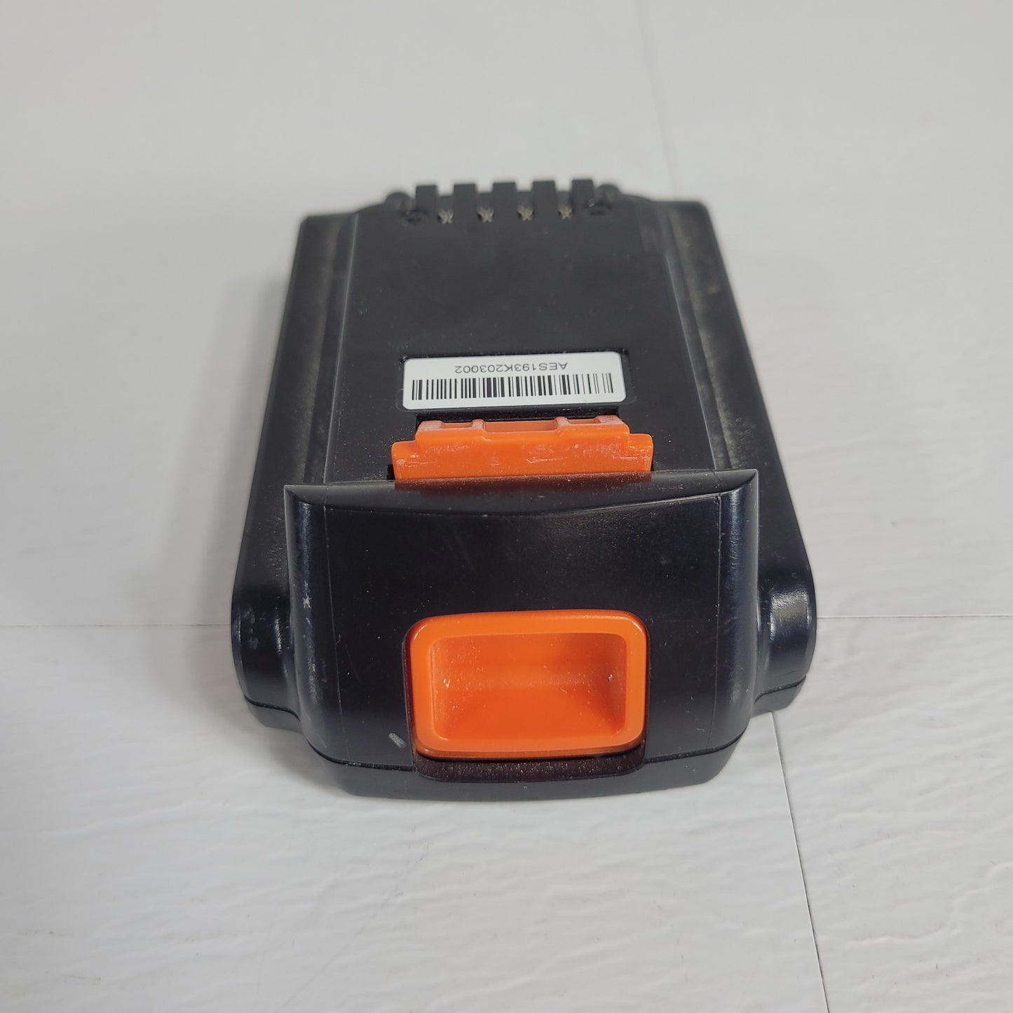 OEM Black+Decker LBXR20 20V 1.5 AH Lithium Ion Battery Class 2 20V w/ Charger