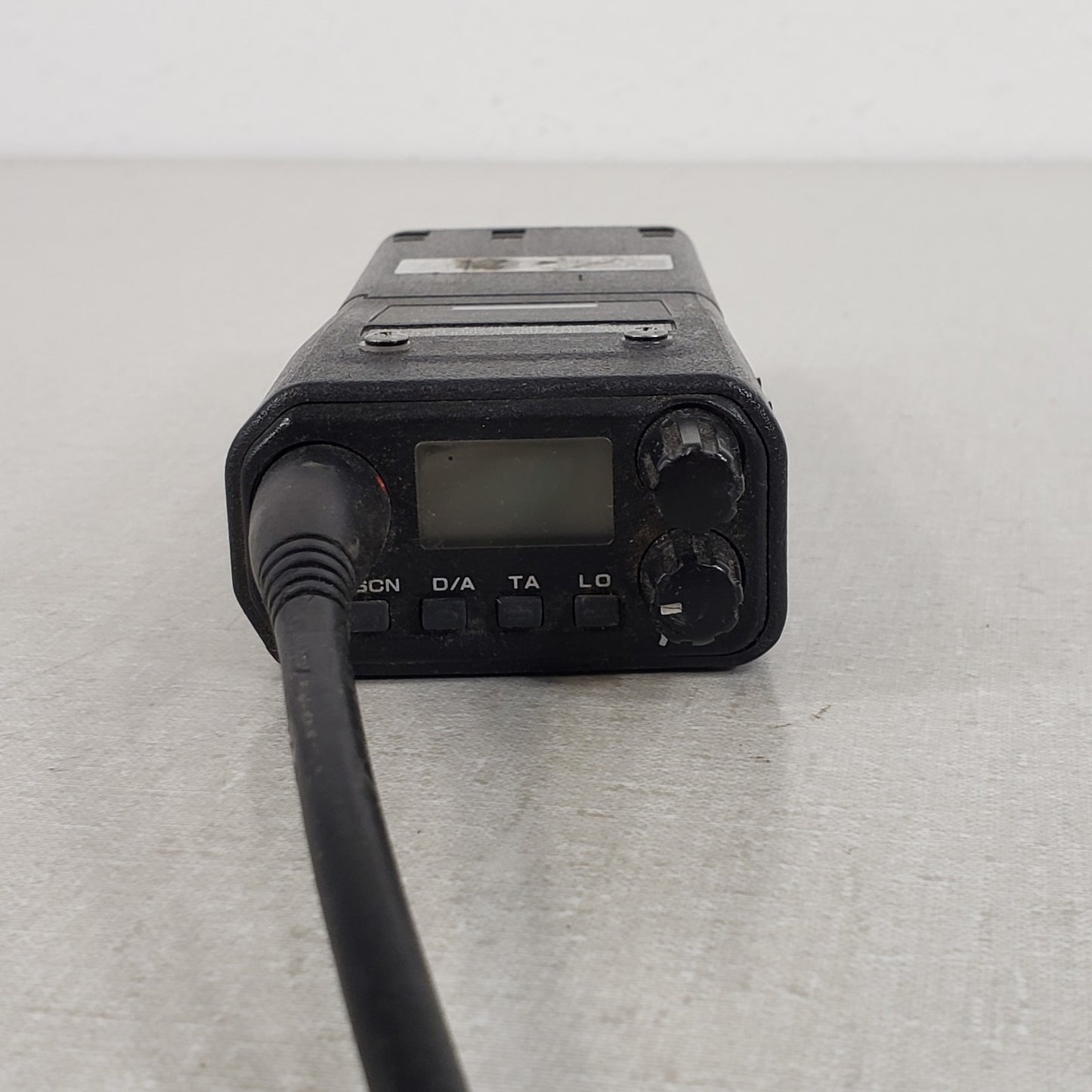 Kenwood TK-350 UHF FM Transceiver Kenwood KNB-12A NiCd Battery Pack