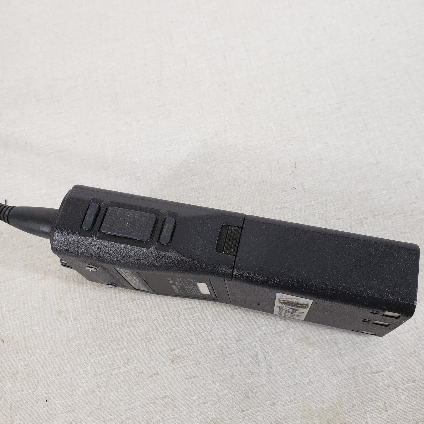 Kenwood TK-350 UHF FM Transceiver Kenwood KNB-12A NiCd Battery Pack