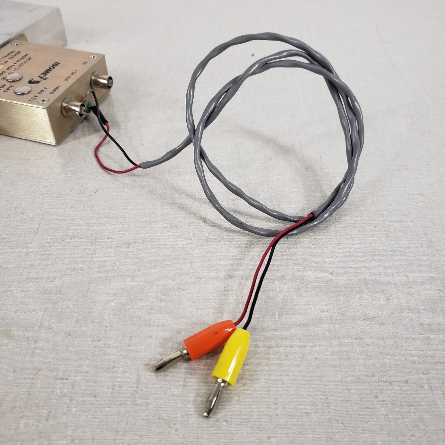 Isomet Acousto-Optic Modulator Driver 232A RF BNC Video 80MHz 28VDC w/ Heat Sink