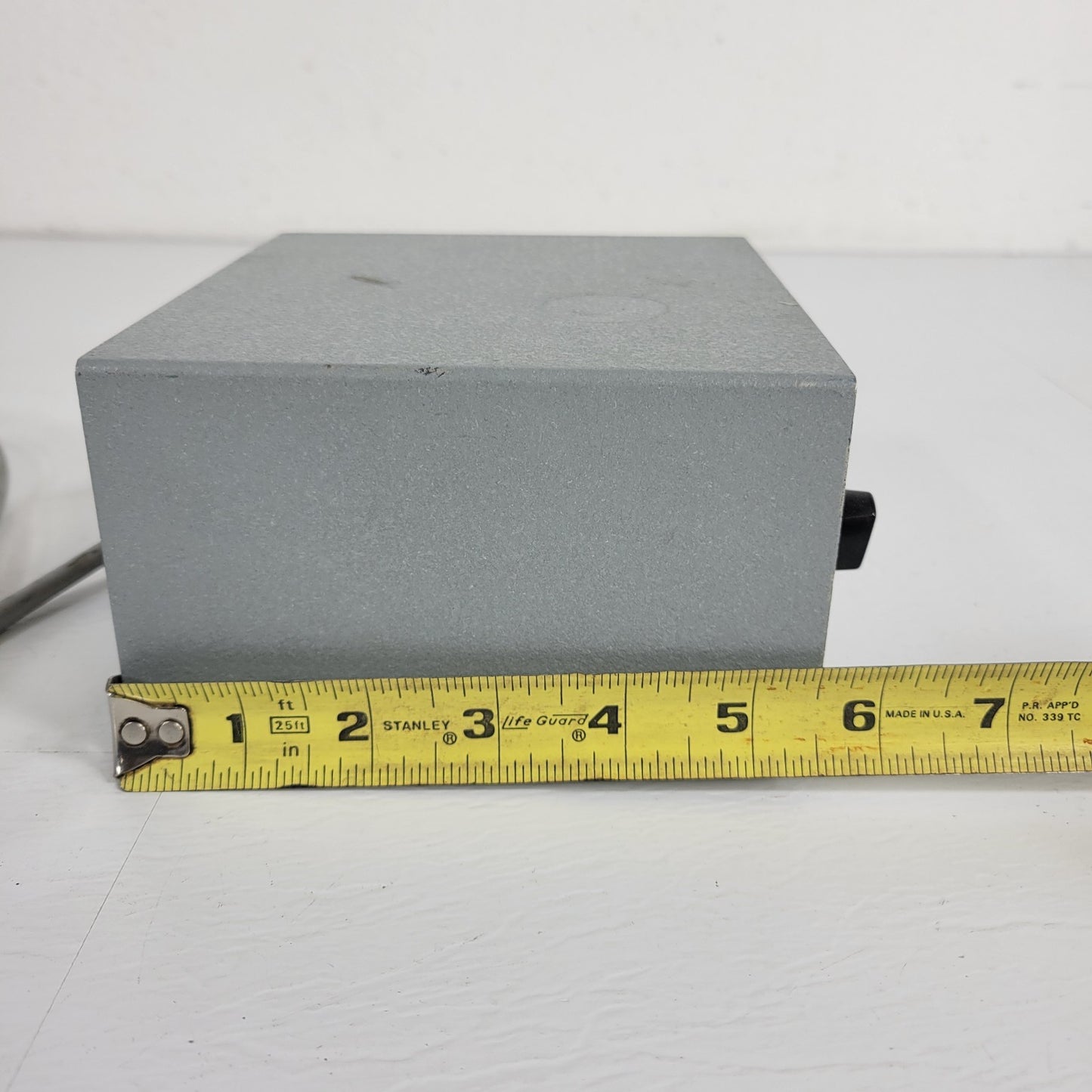 TESTED Vintage LEITZ 050260 Microscope Light Power Supply 15V AC Voltage Source
