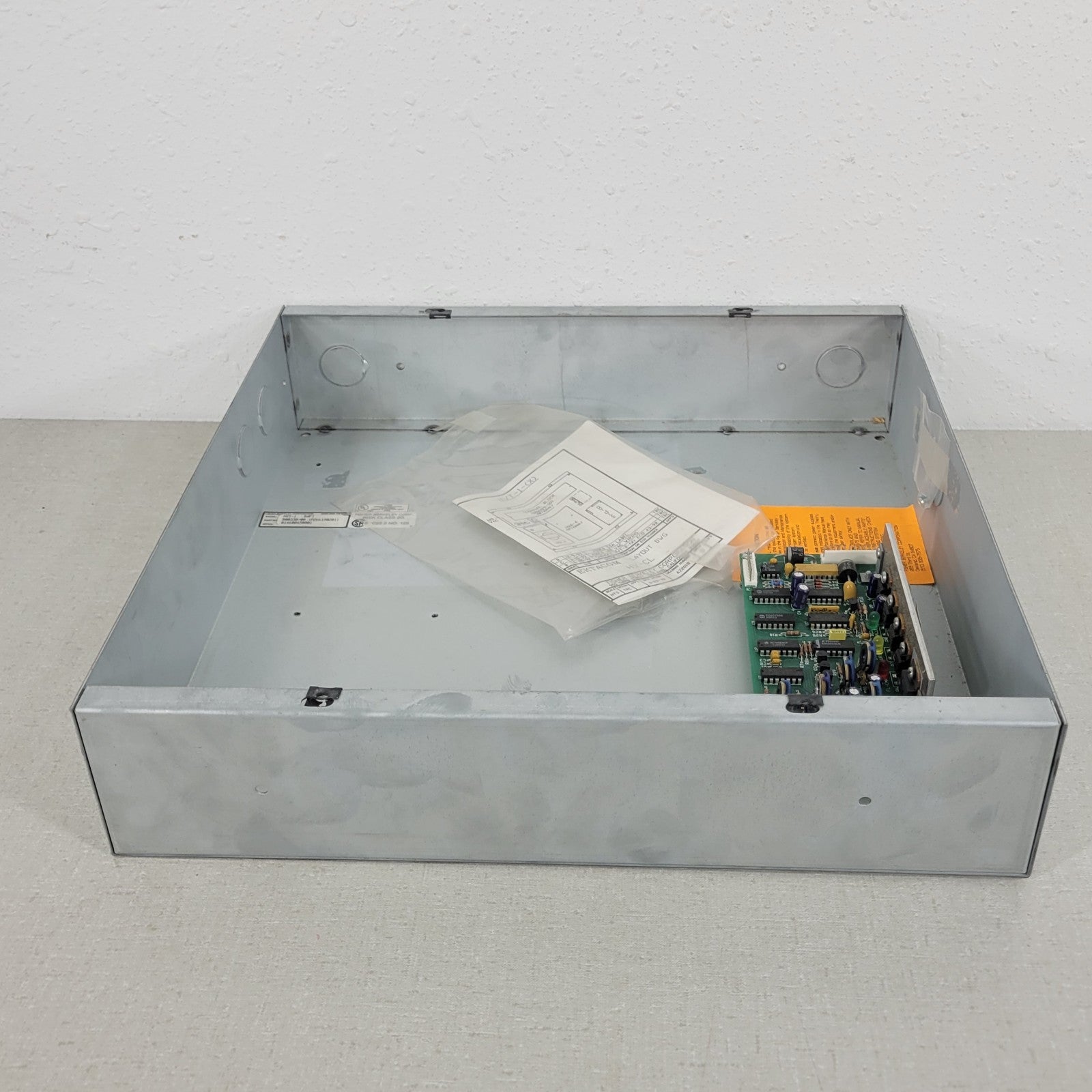 Fisher Berkely PCA-HV-CL Central Logic Board With Box Enclosure HVT-1 ...