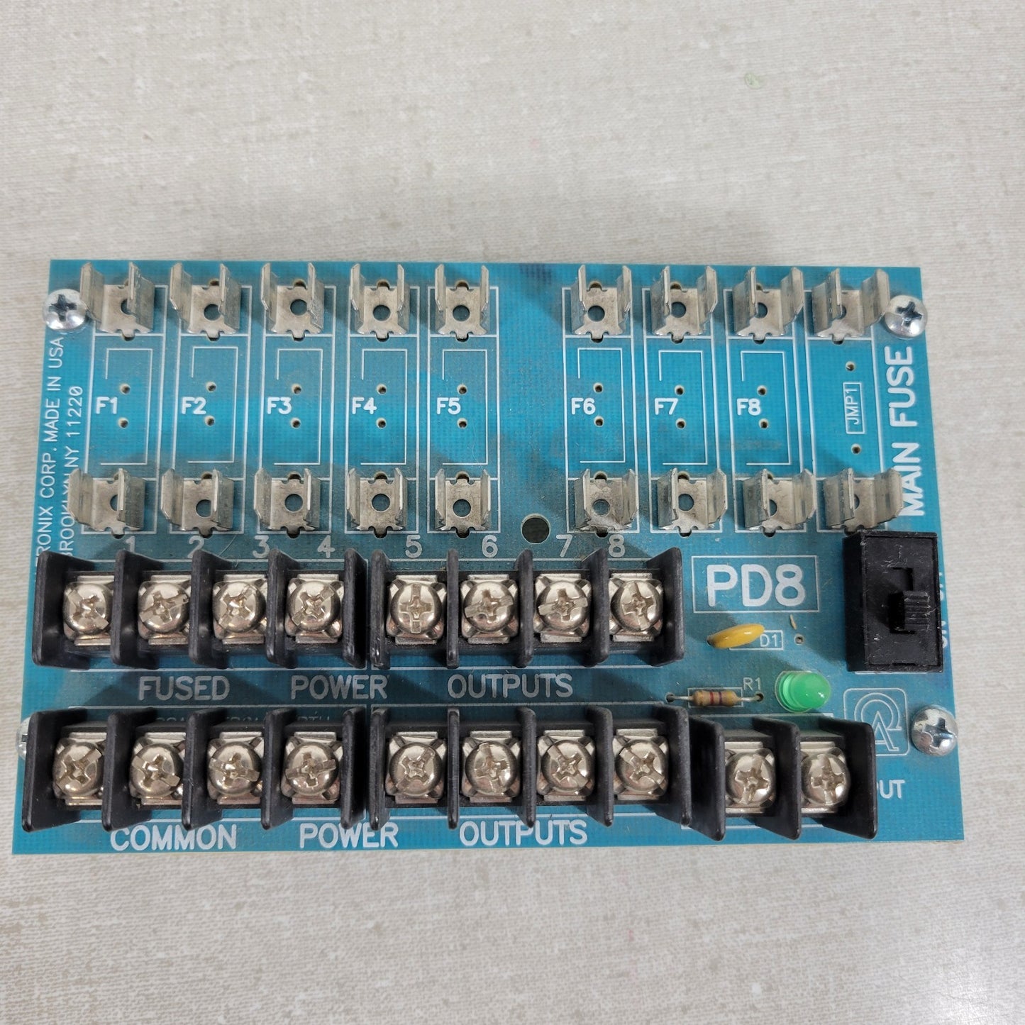 Altronix Pd8 Power Distribution Module PDM PDU 8 Fuse Output Rev-D27Y9