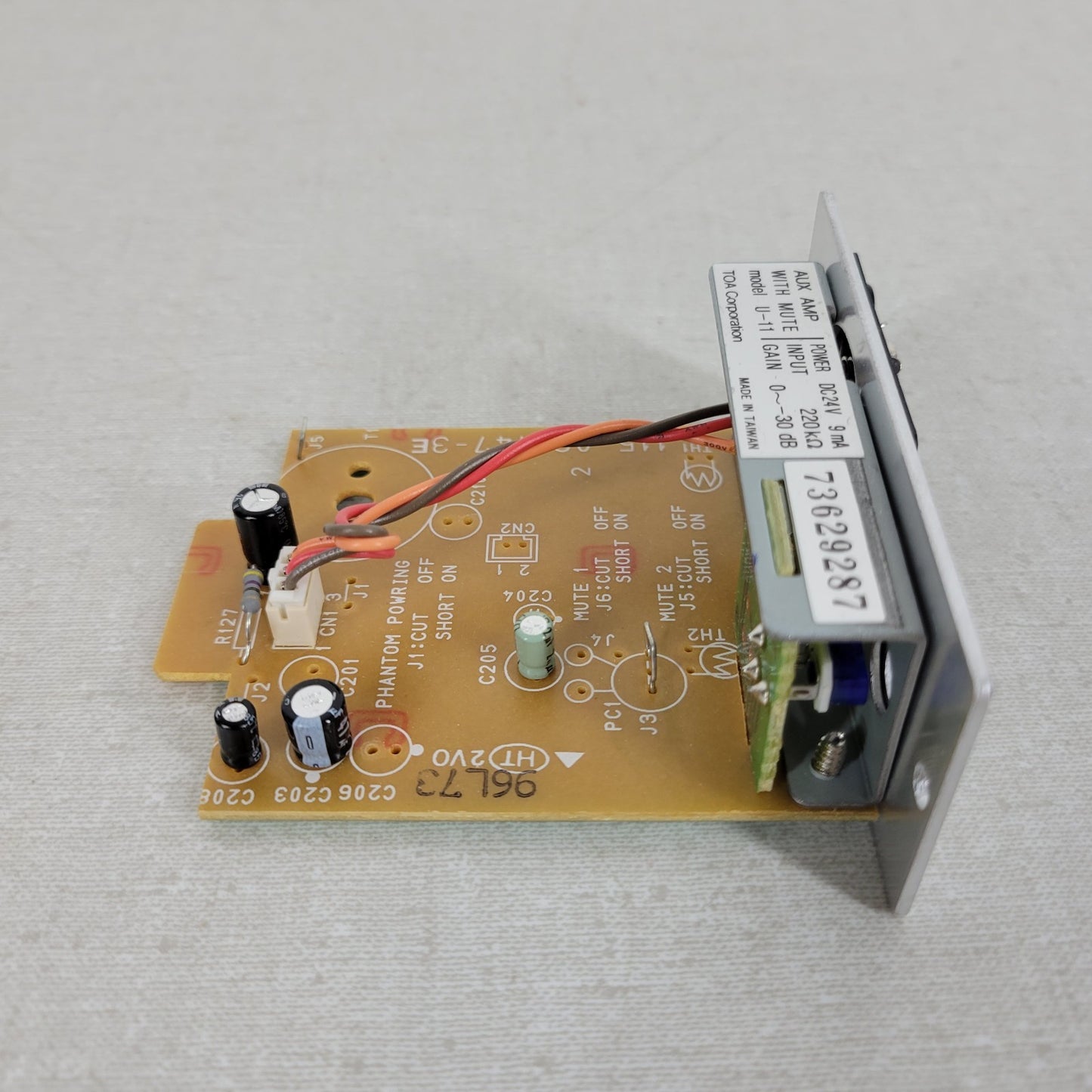 TOA U-11 115-06-147-3E Aux Amp w/ Mute Power DC24V 9mA Input 220kΩ Gain 0~-30dB