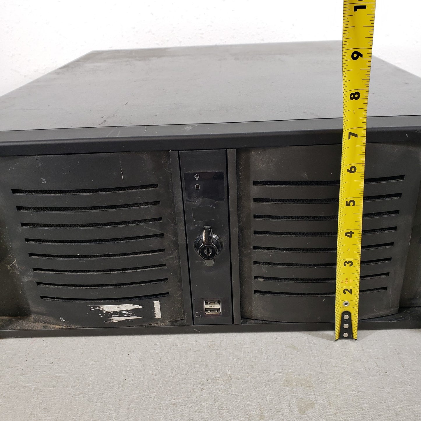 4U Server Case And Power Supply Rack Mount Handles DVR BNC Rear Connectors
