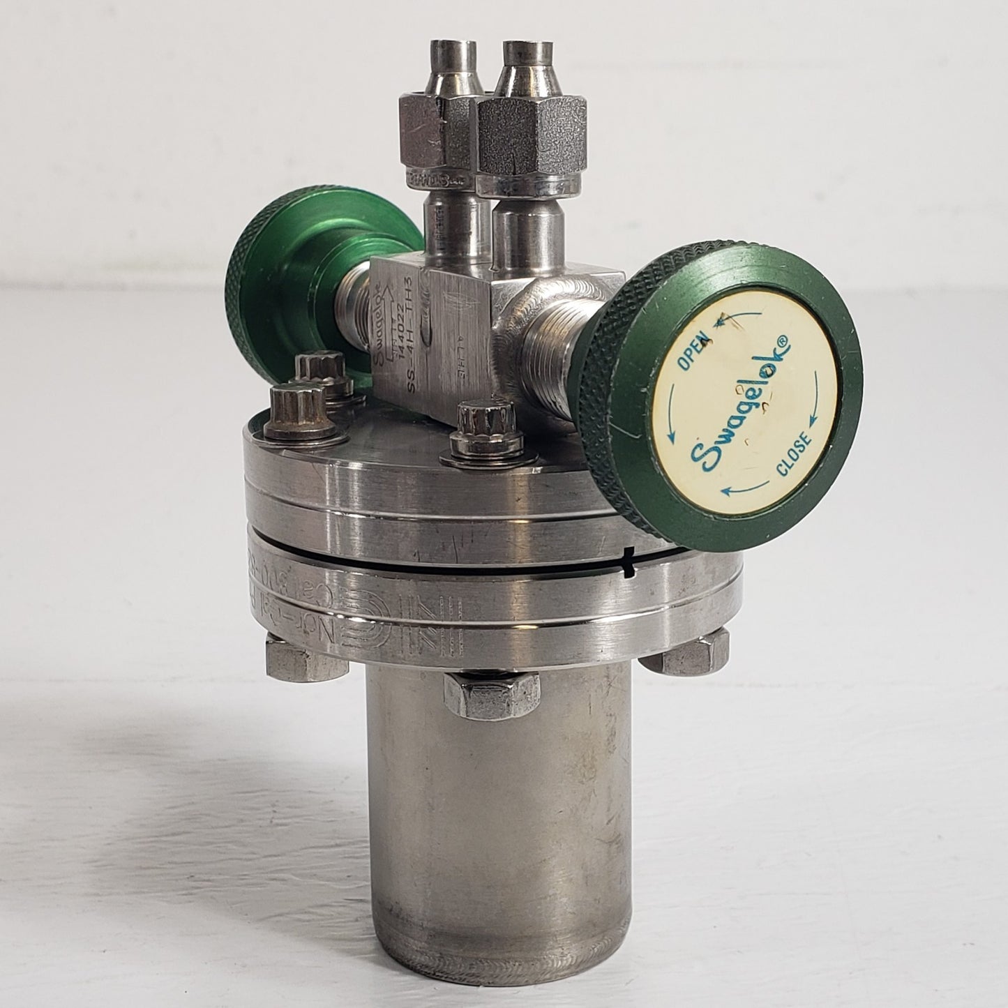Organometallic Liquid Bubbler for Vapor Phase Deposition Valved 2.75" CF Conflat