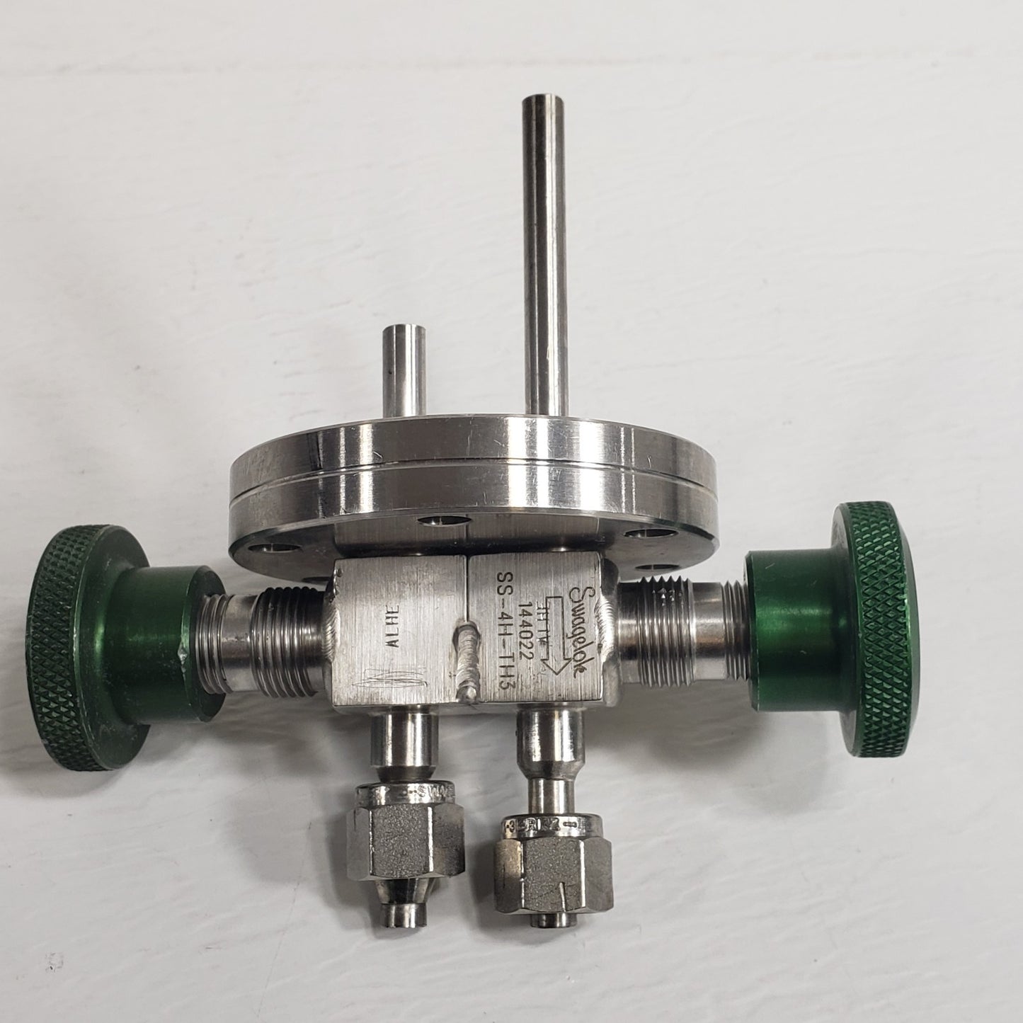 Organometallic Liquid Bubbler for Vapor Phase Deposition Valved 2.75" CF Conflat