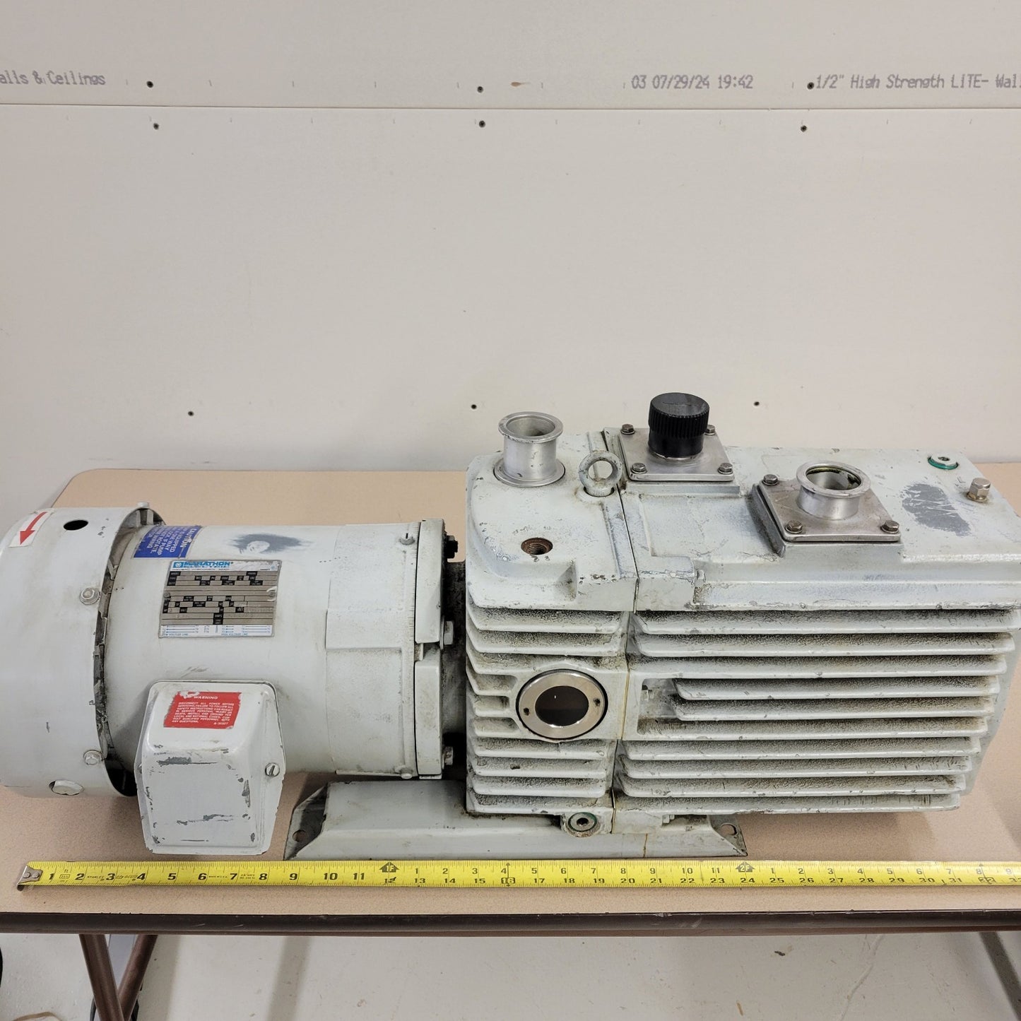 Leybold D90A Rotary Vane Vacuum Pump Dual Stage 3 Phase 3HP ISO KF40 NW40