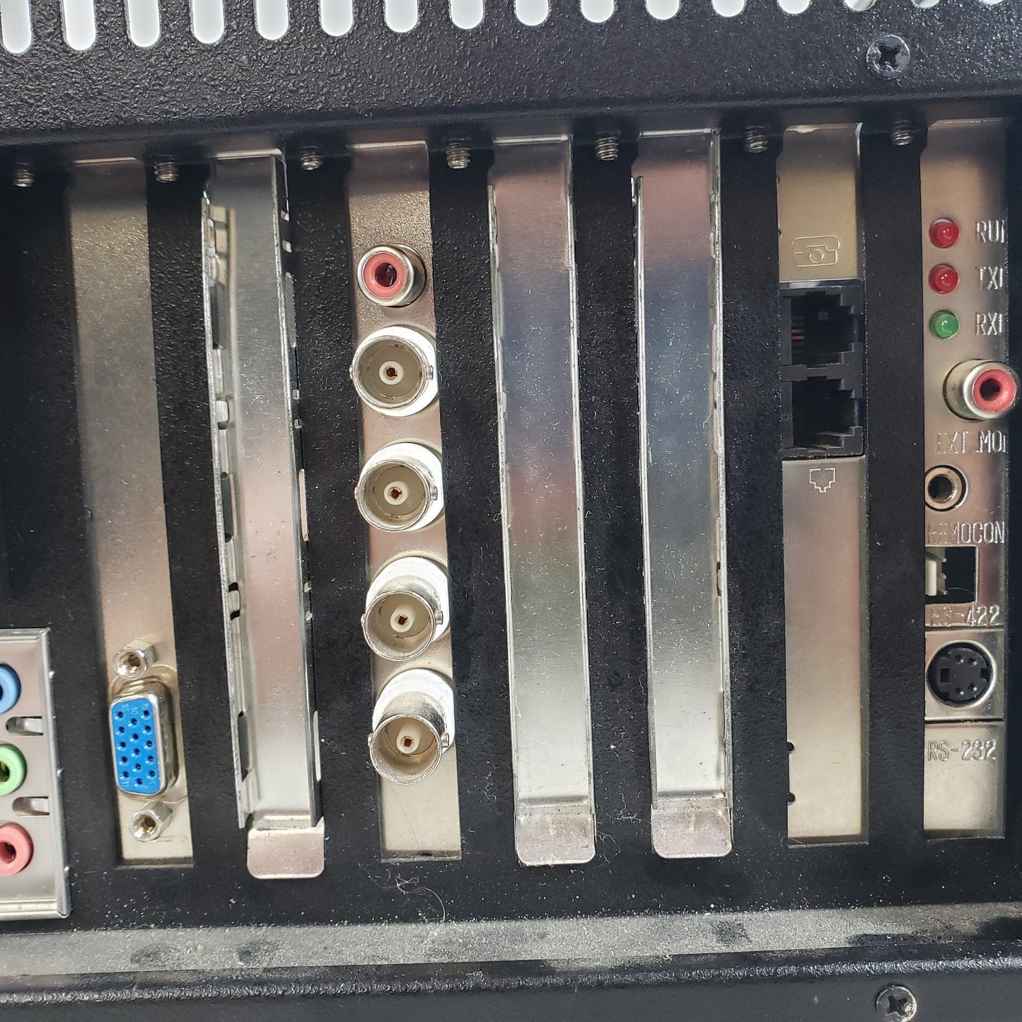 4U CCTV Controller Rack Mount BNC Connectors Handles With Camera Software Win2k