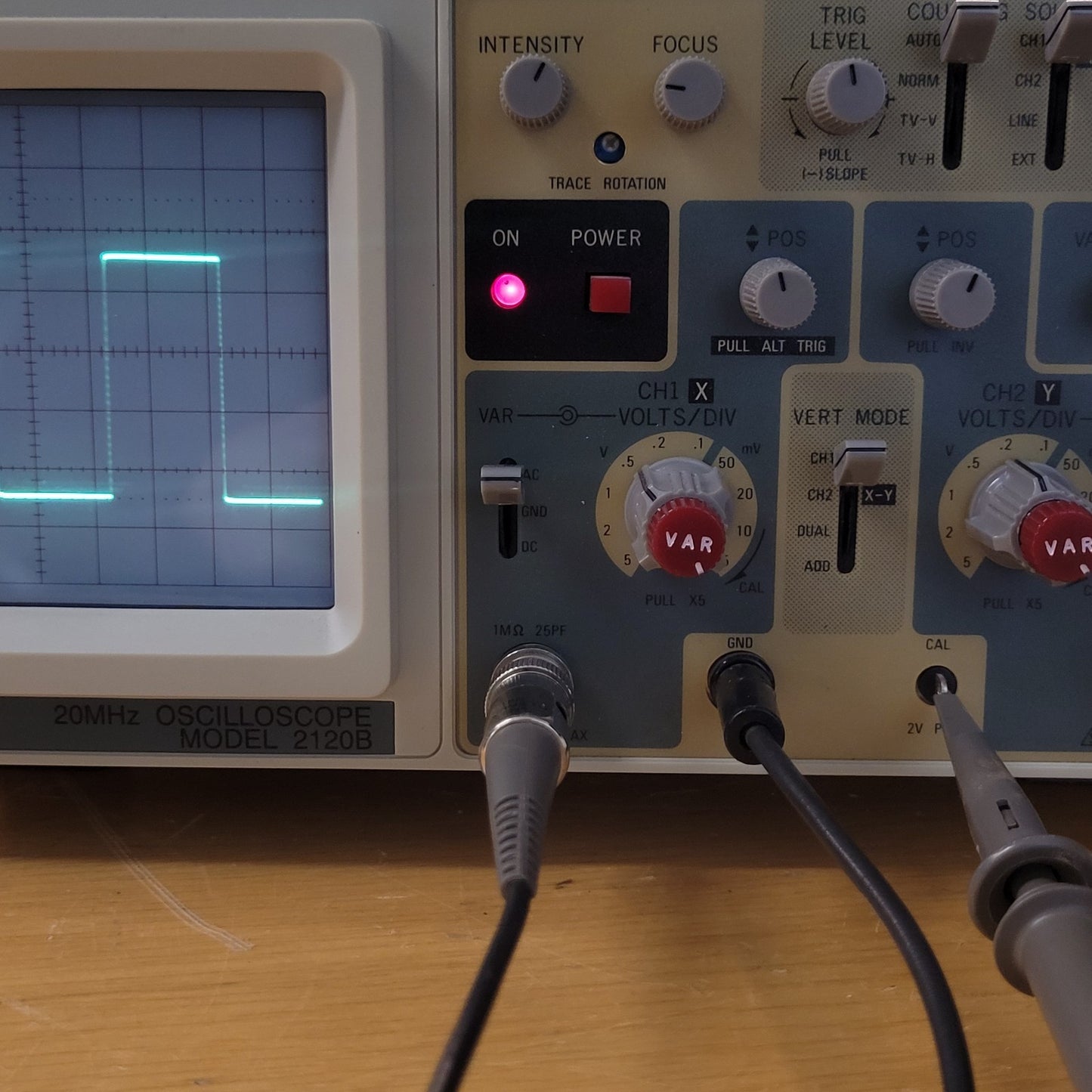 Tested BK Precision 2120B Portable Oscilloscope 20MHz Electrical Signal Measurer