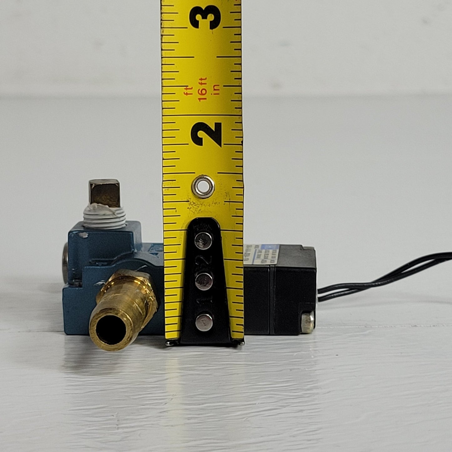 MAC 36A 3 Way Poppet Valve 36A-AAA-JDBA-1BA Soleniod Valve 1/8" NPT