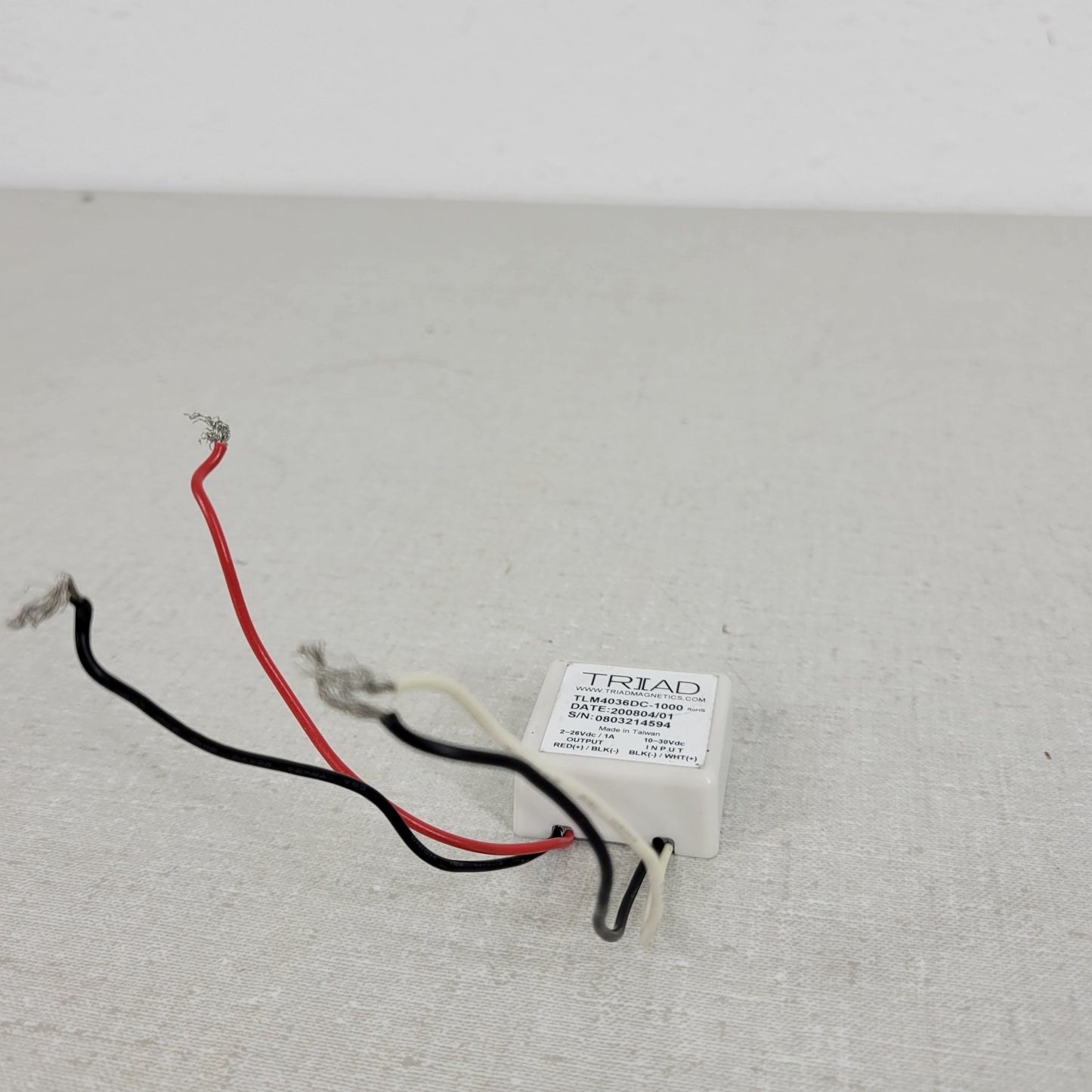 Triad TLM4036DC-1000 10-30Vdc 2-26Vdc Encapsulated DC/DC Switching Power Supply
