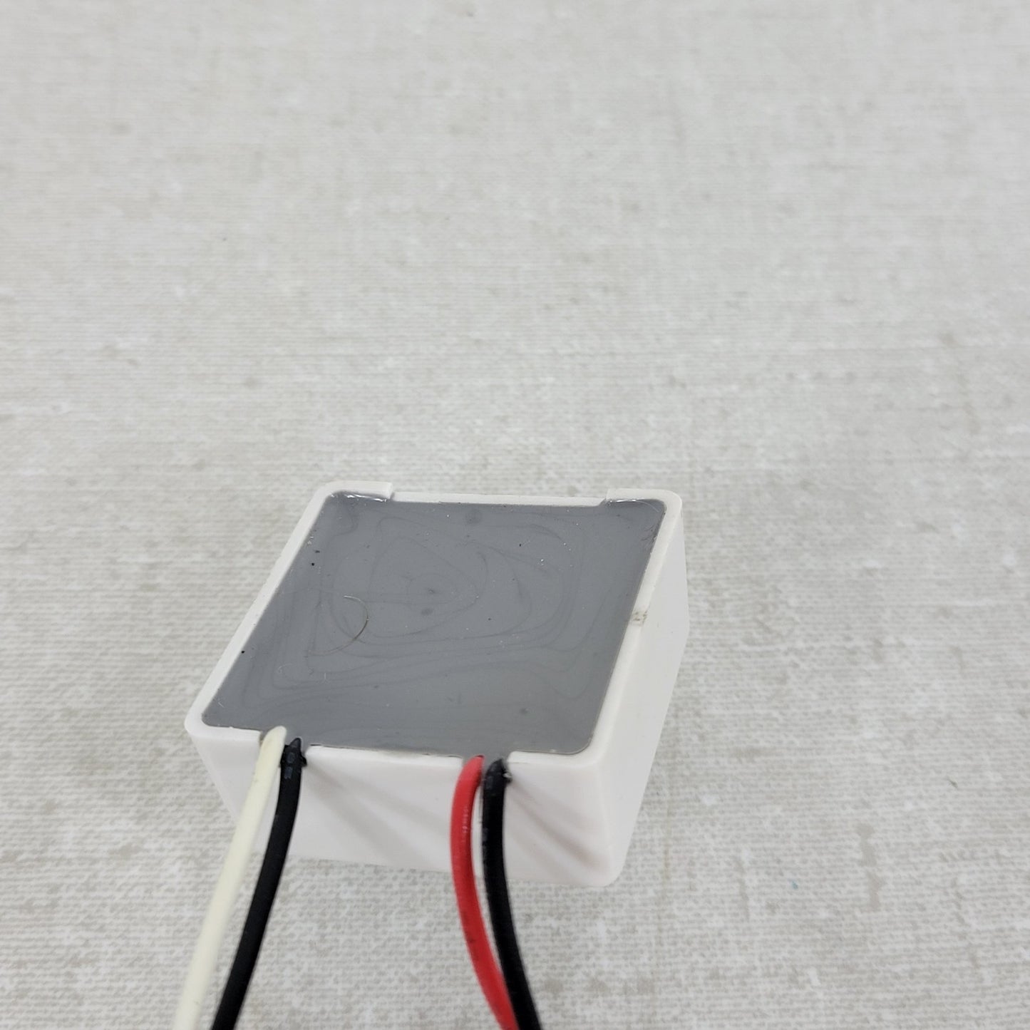 Triad TLM4036DC-1000 10-30Vdc 2-26Vdc Encapsulated DC/DC Switching Power Supply