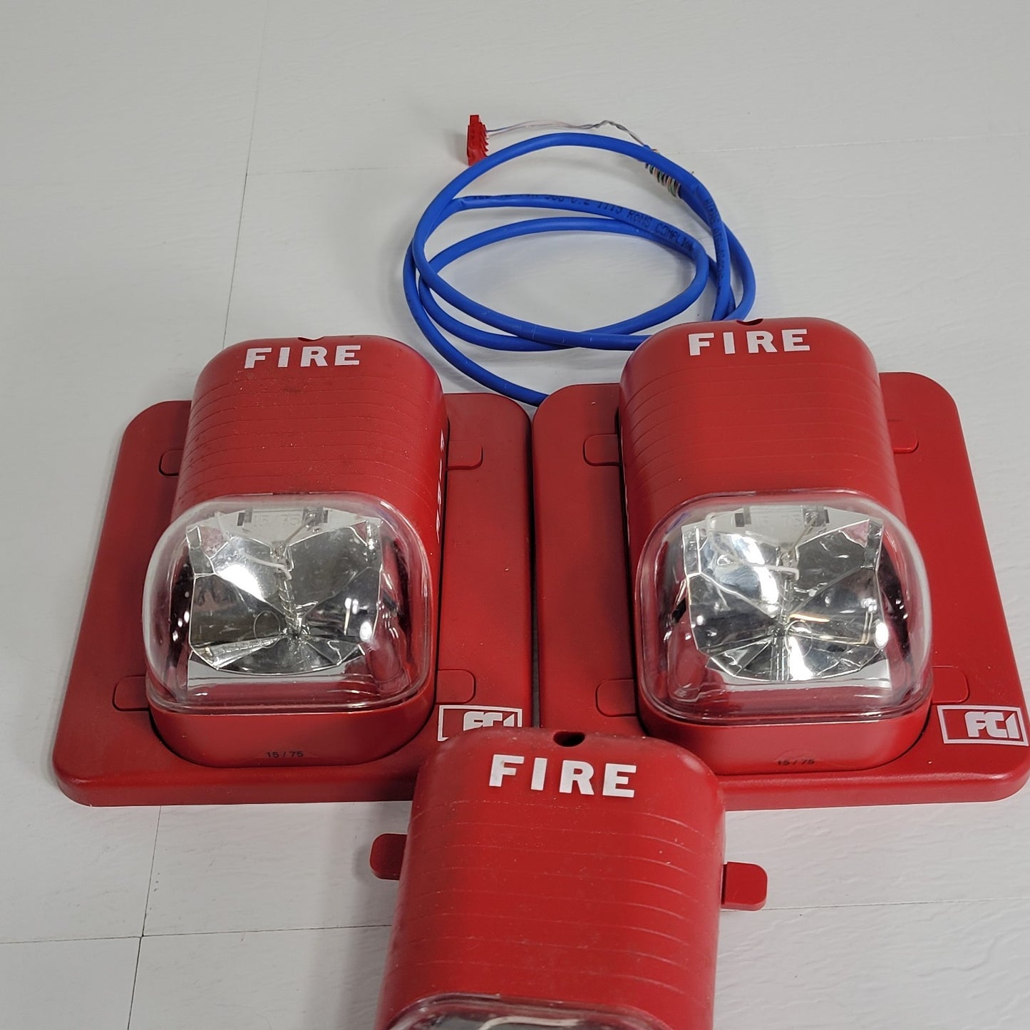 Lot Of 3 FCI Gamewell Spectralert S241575-FC Strobe 15cd 24V Red