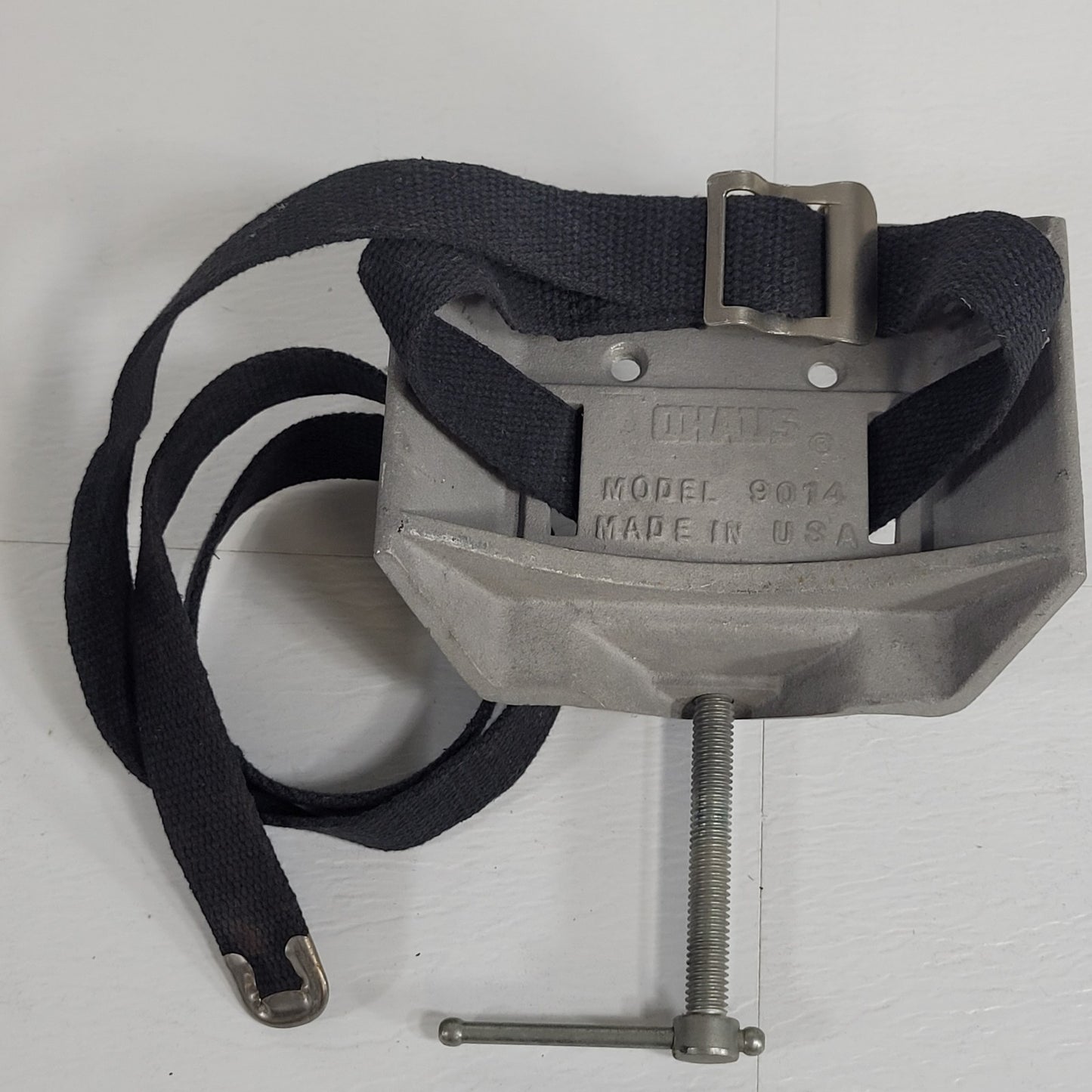 Ohaus 9014 Gas Cylinder Holder for Bench Safety Secure Adjustable Belt Mount