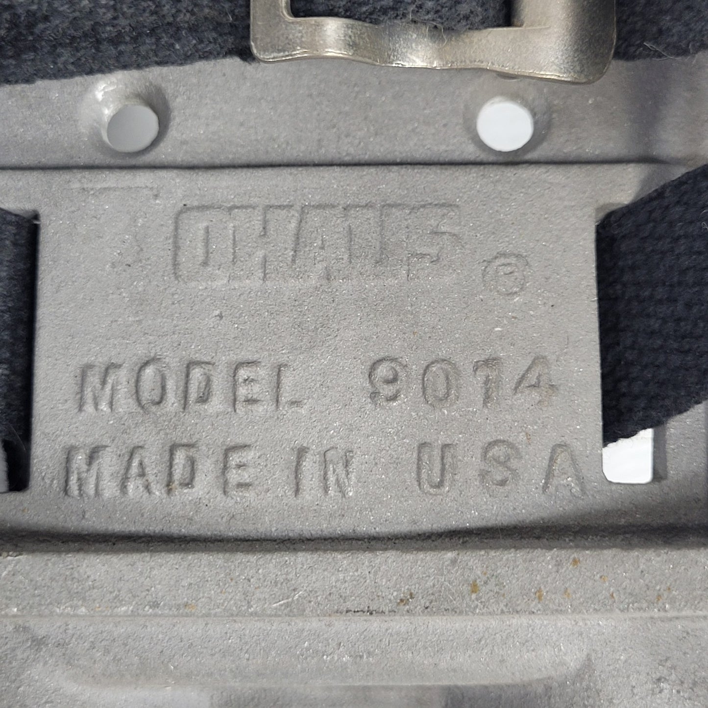 Ohaus 9014 Gas Cylinder Holder for Bench Safety Secure Adjustable Belt Mount