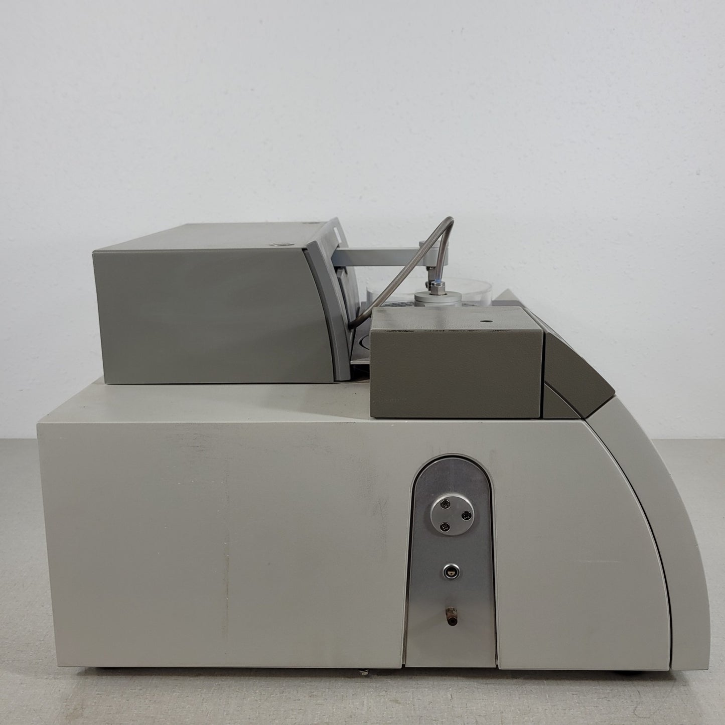 Netzsch TH-209-F1 Iris Thermogravimetric Analyzer TGA w Automatic Sample Changer