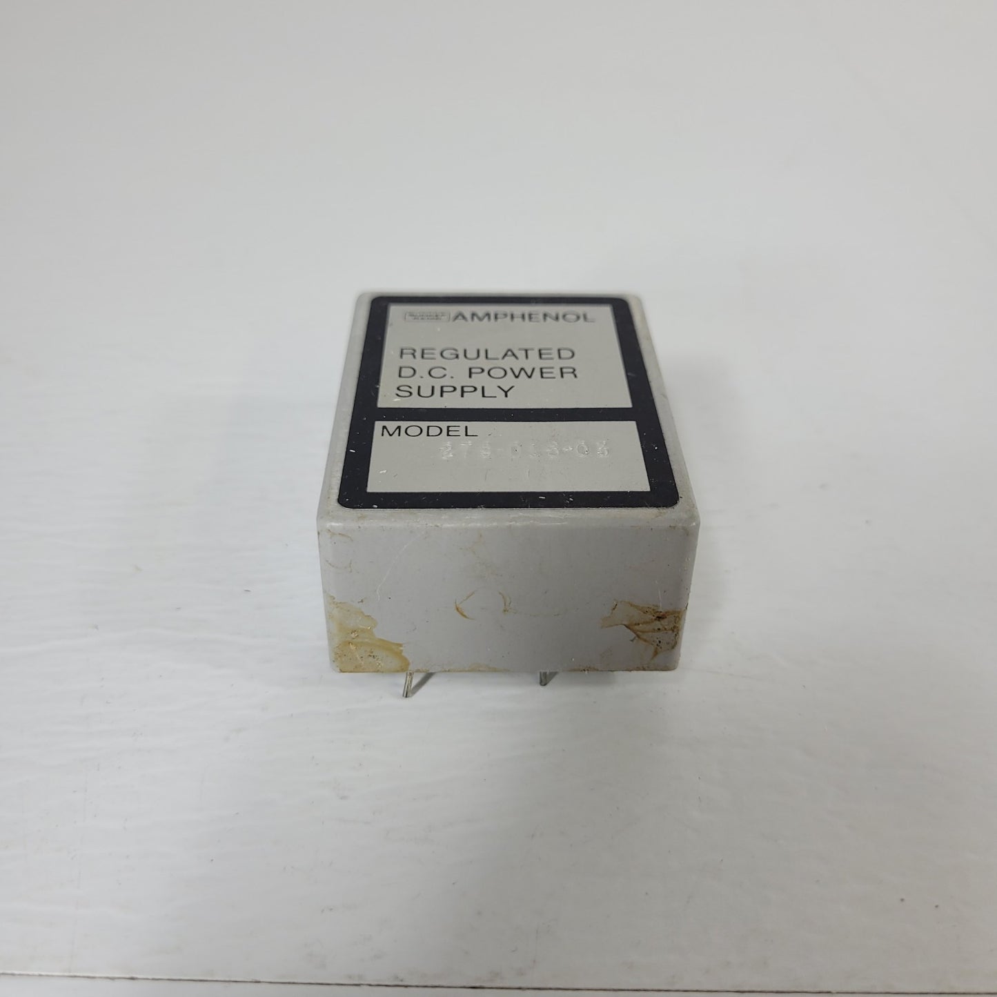 Amphenol 279-D15-03 Regulated DC Power Supply Through Hole AC to DC Converter