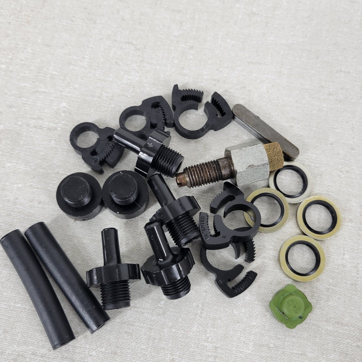 Lot of Parts For Busch R5 KB 0016 E 300 Industrial Vacuum Pump 3-Phase Power