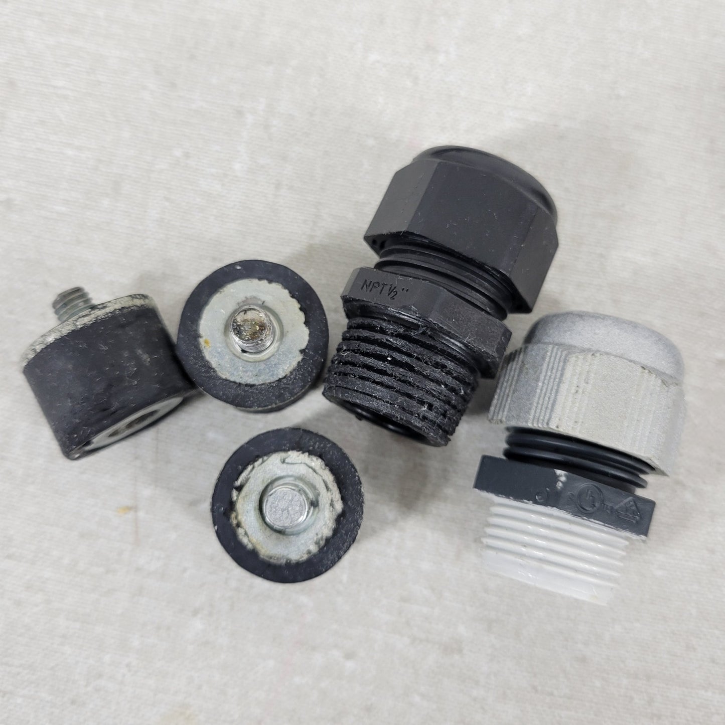 Lot of Parts For Busch R5 KB 0016 E 300 Industrial Vacuum Pump 3-Phase Power