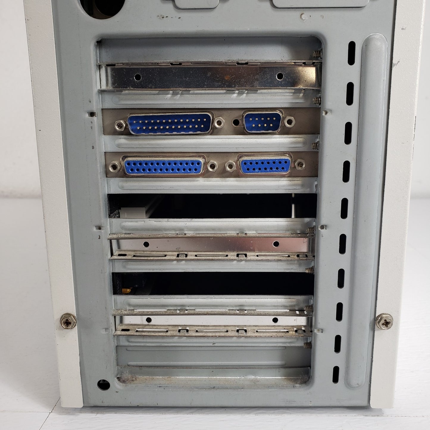 Vintage Escom Happy 486-DX4 Personal Computer 4x ISA PCI Tower Pentium Processor
