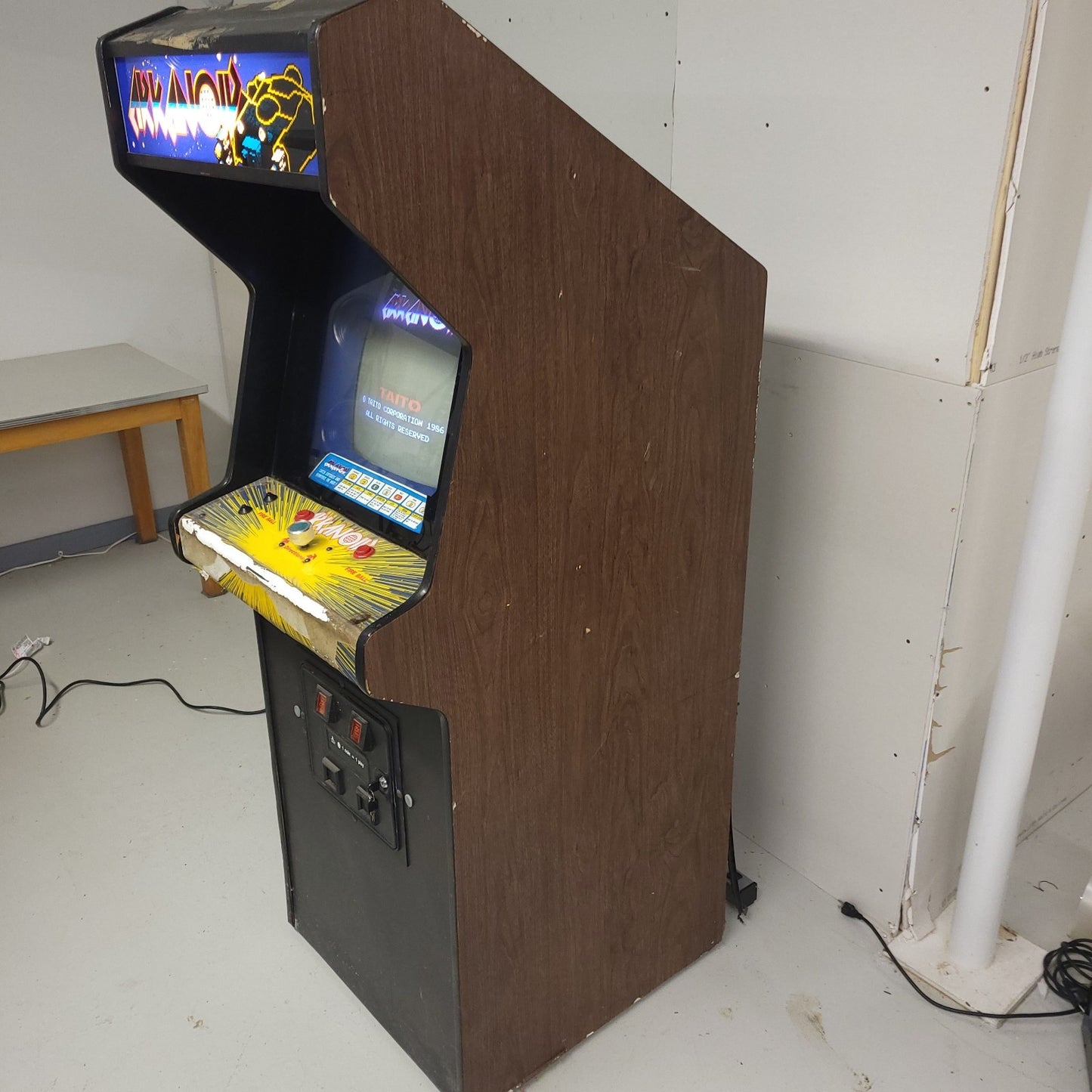 Vintage Taito Arkanoid Arcade Video Game Cabinet Machine 1986 Tested Working