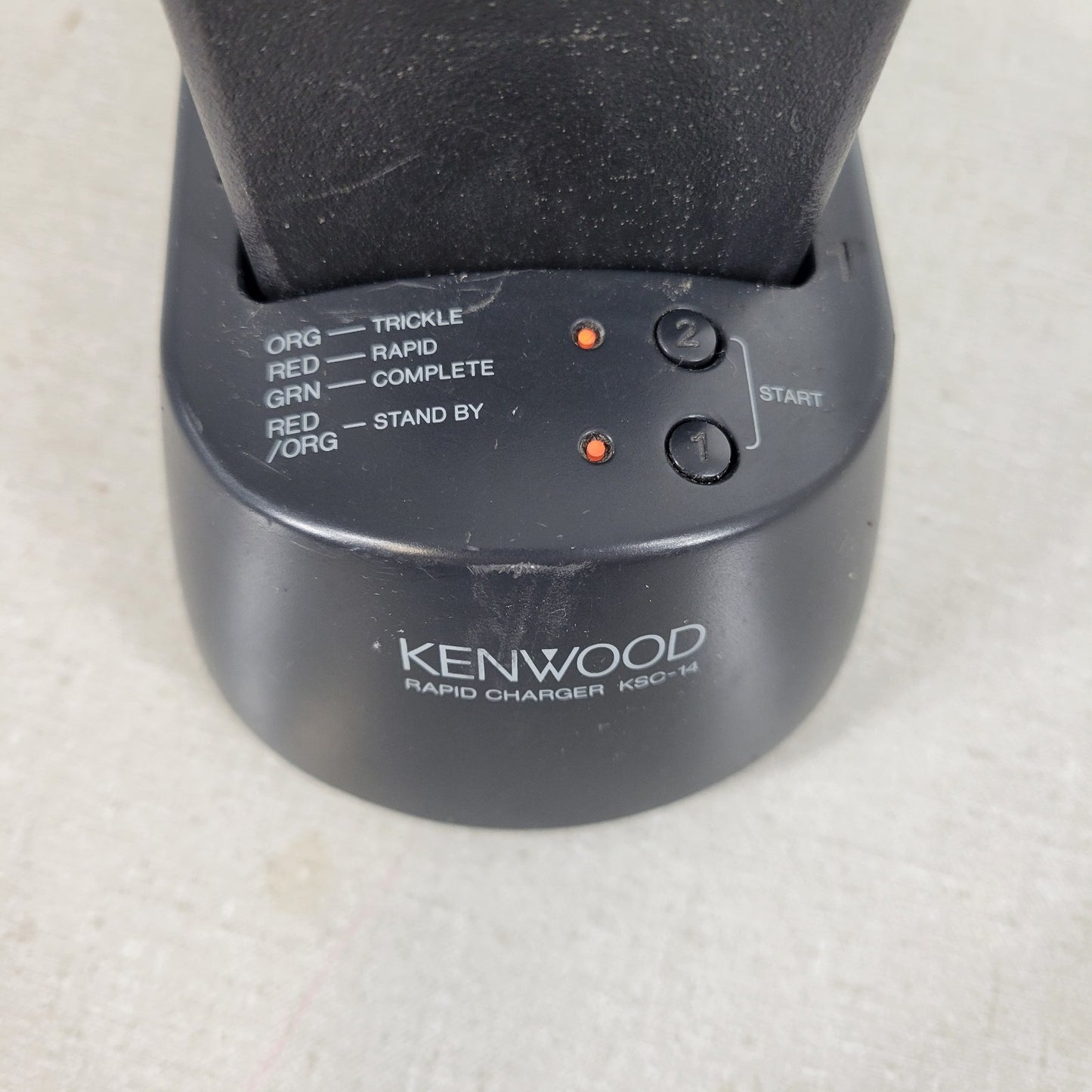 Kenwood Rapid Charger KSC-14 Nickel-Cadmium Battery Dock with 1 KNB-12A Battery