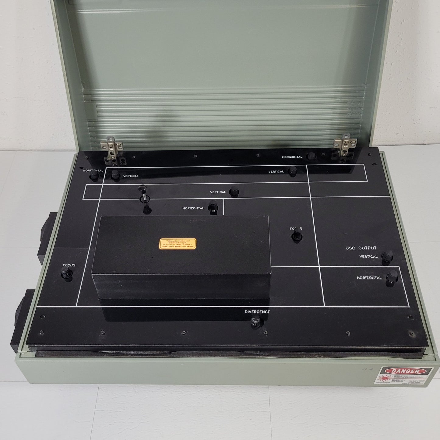 Continuum ND6000 Vintage Tunable Dye Laser System Pulsed Nanosecond 195-1500nm