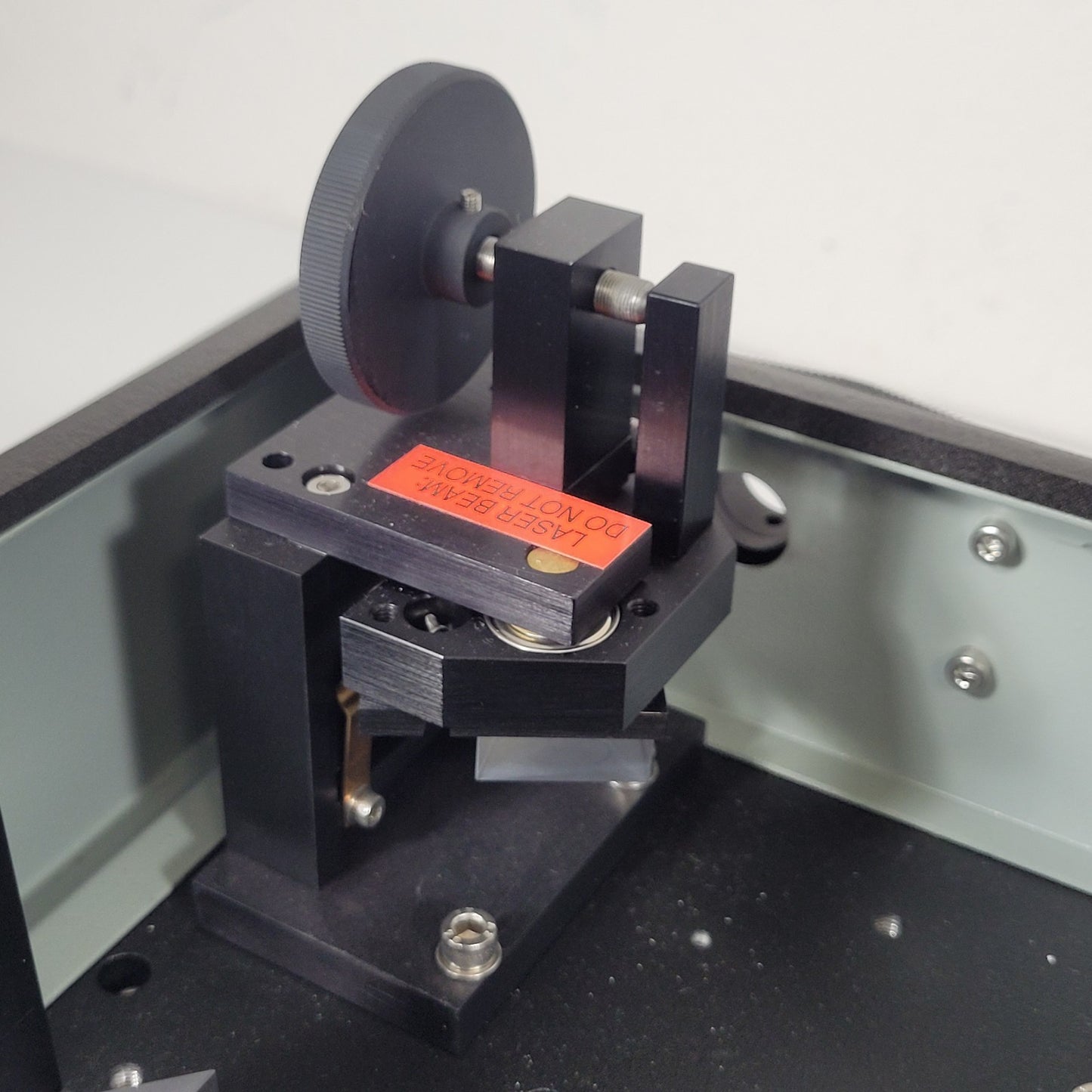 Continuum UVX UV Light Delivery System Spectroscopy and Photothermal Laser