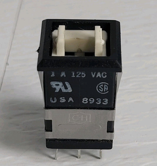 CH Illuminating Push Button Switch w/ Lamp Illuminator 28V Max 1A 125VAC
