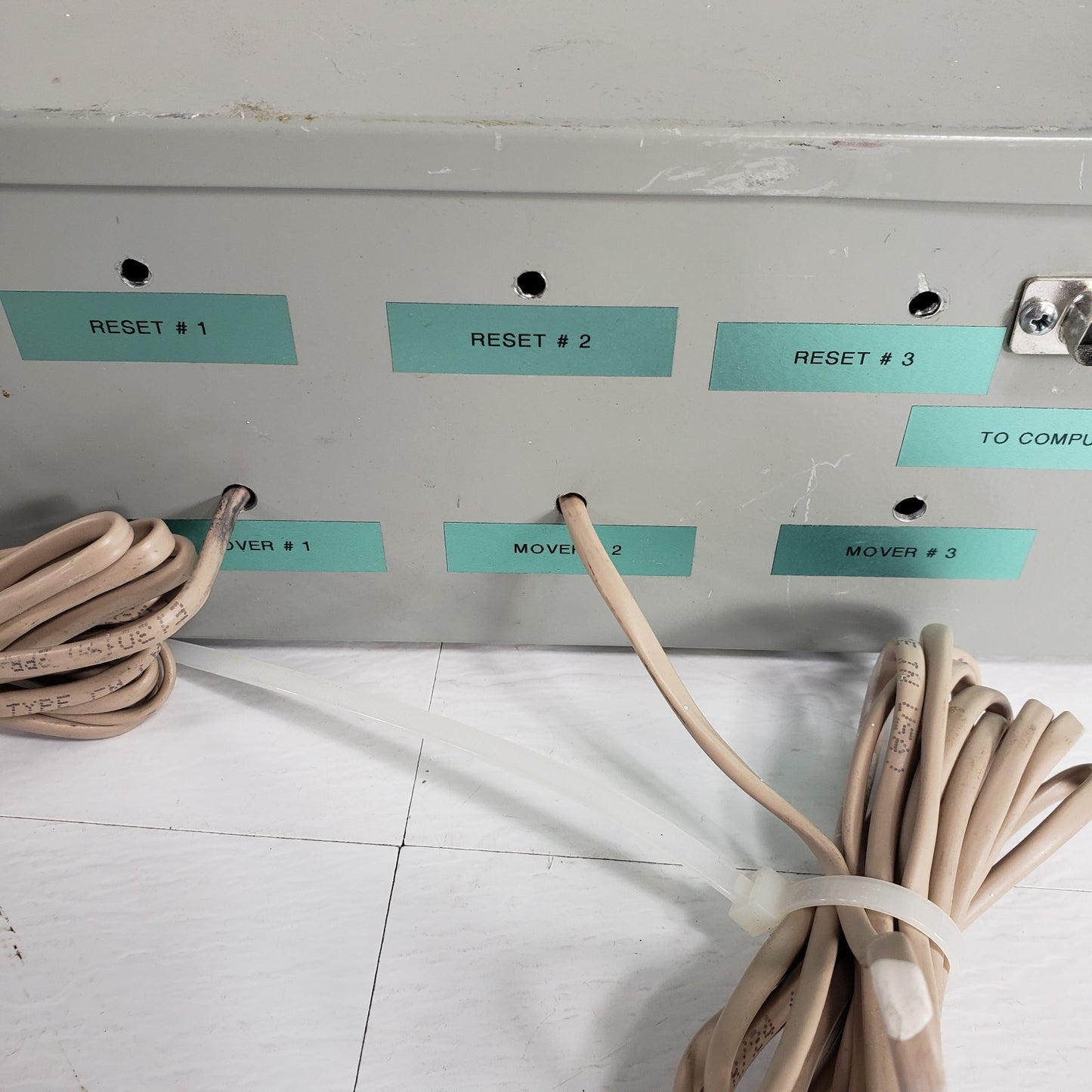 An-Chun & Kendall Nanomover Control Box 115V 3 Mover Channels to PC Printer Port