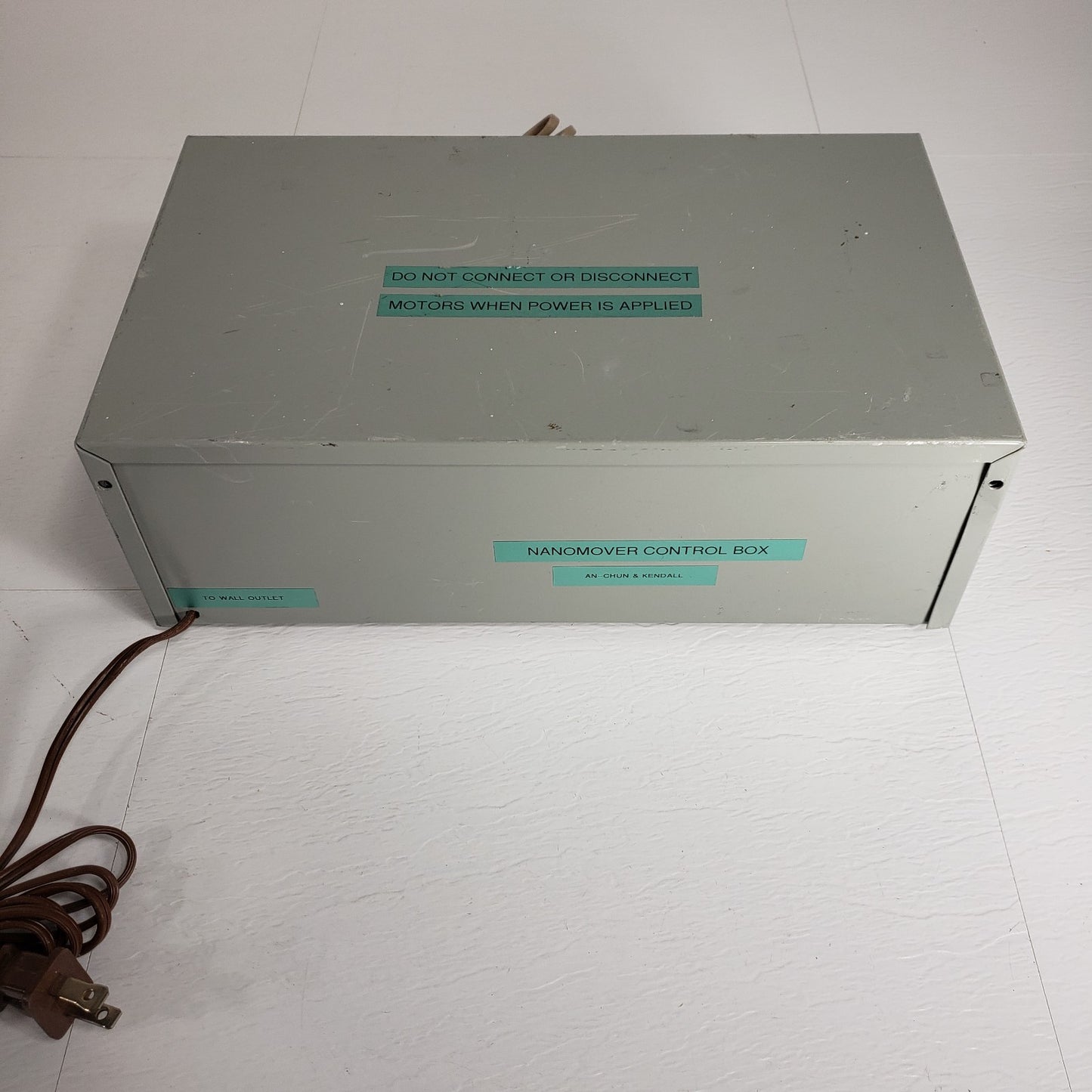 An-Chun & Kendall Nanomover Control Box 115V 3 Mover Channels to PC Printer Port