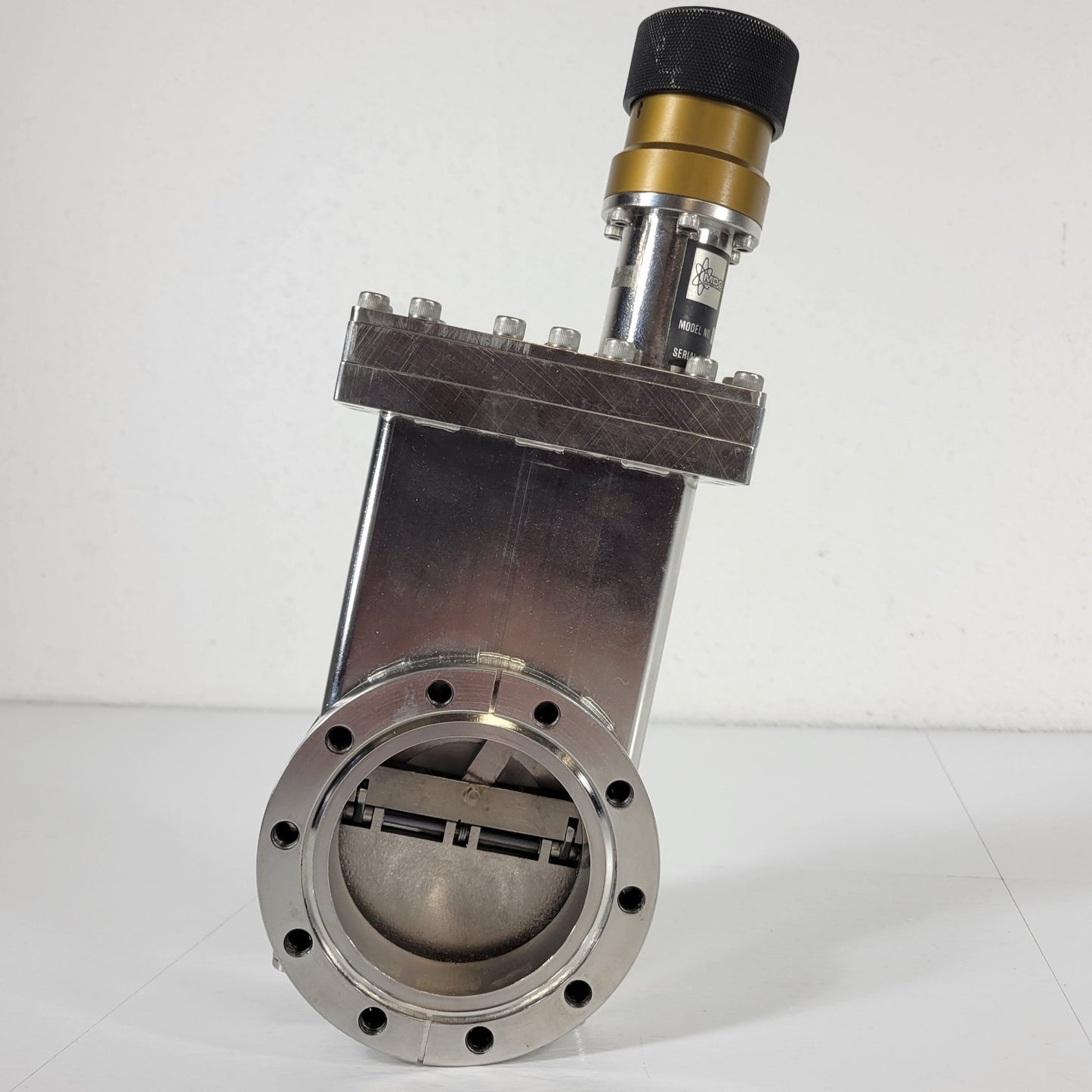 MDC GV-3000V CF Conflat DN75CF 4.62" NW75CF Manual Gate Valve High Vacuum CF75