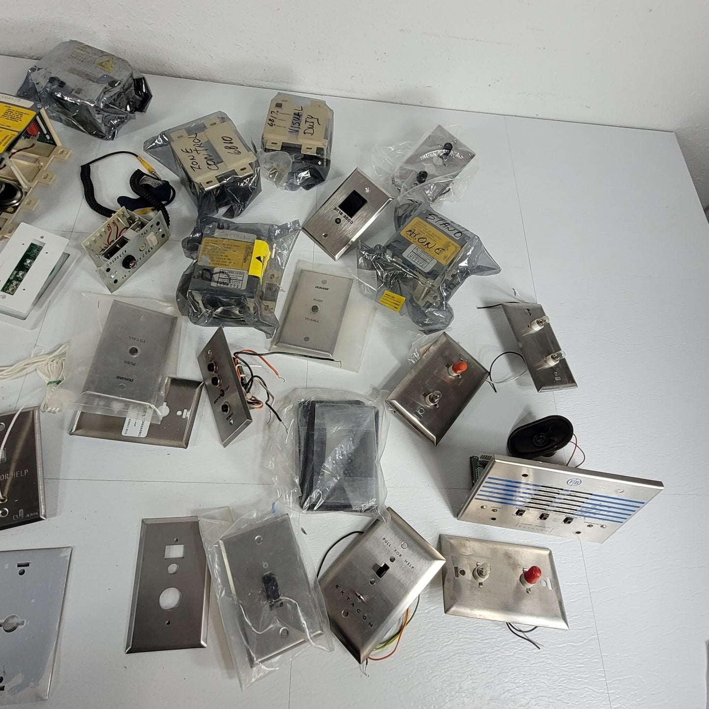 Lot Of Nurse Courier Station Pull For Help Call Light Ektacom Jeron Faraday NC