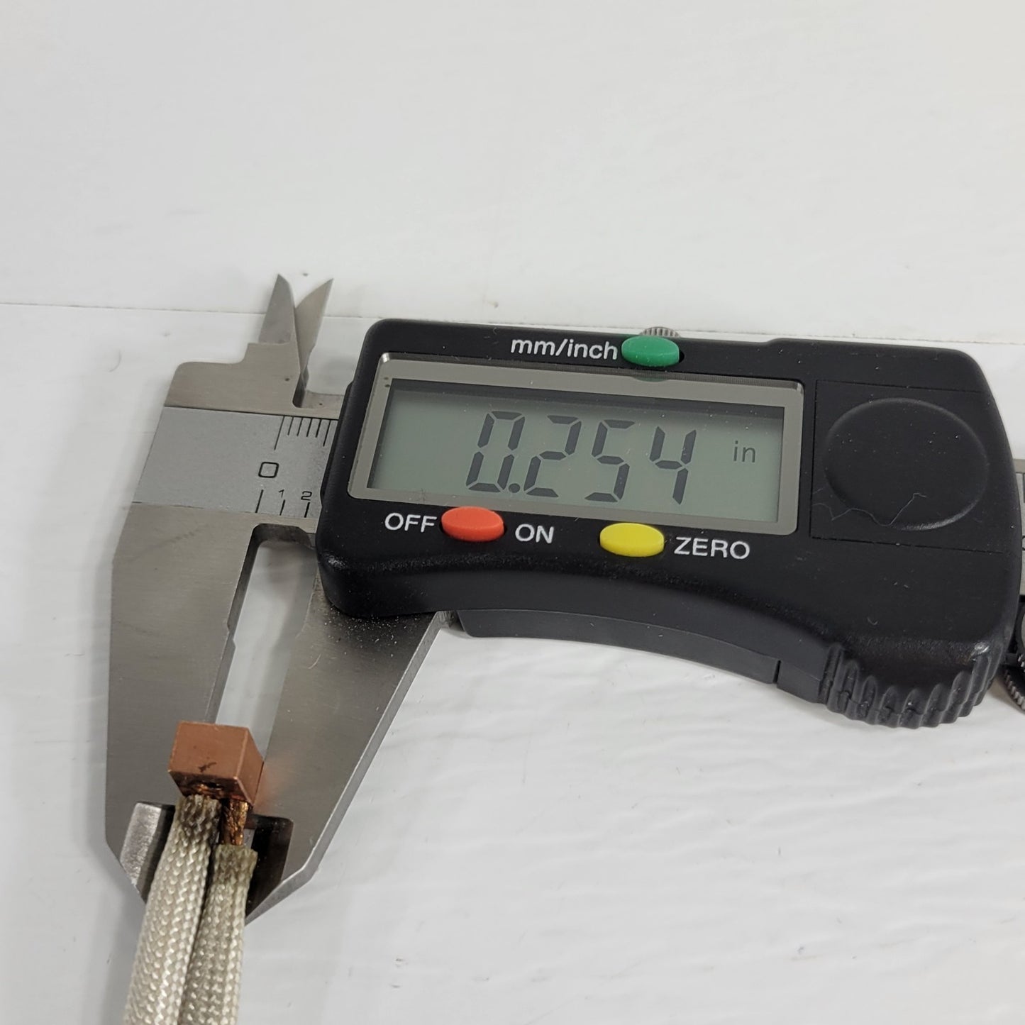 Lake Shore Cryotronics ZN50-25-W CVT DC/RF Flexible Probes SMA Tungsten 25 um