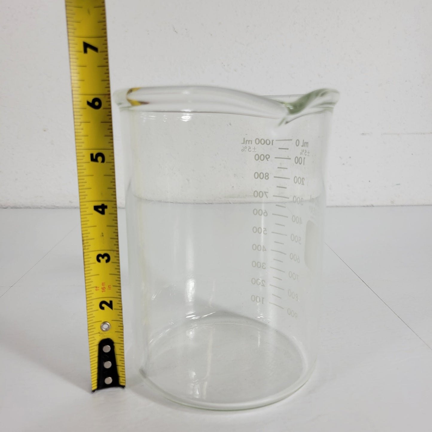 1000 mL Pyrex Heavy Duty Griffin Beaker 1003-1L Graduated