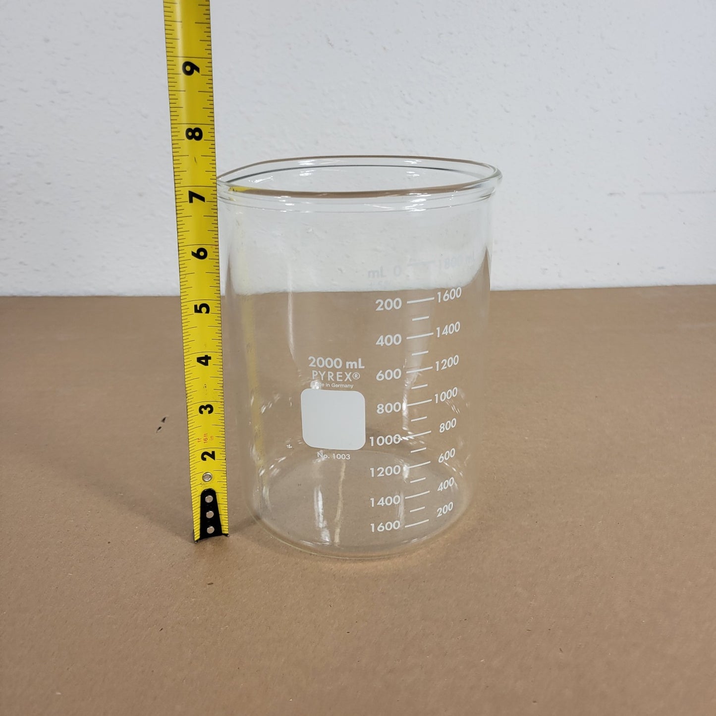 2000 mL Pyrex Heavy Duty Griffin Beaker 1003-2L Graduated