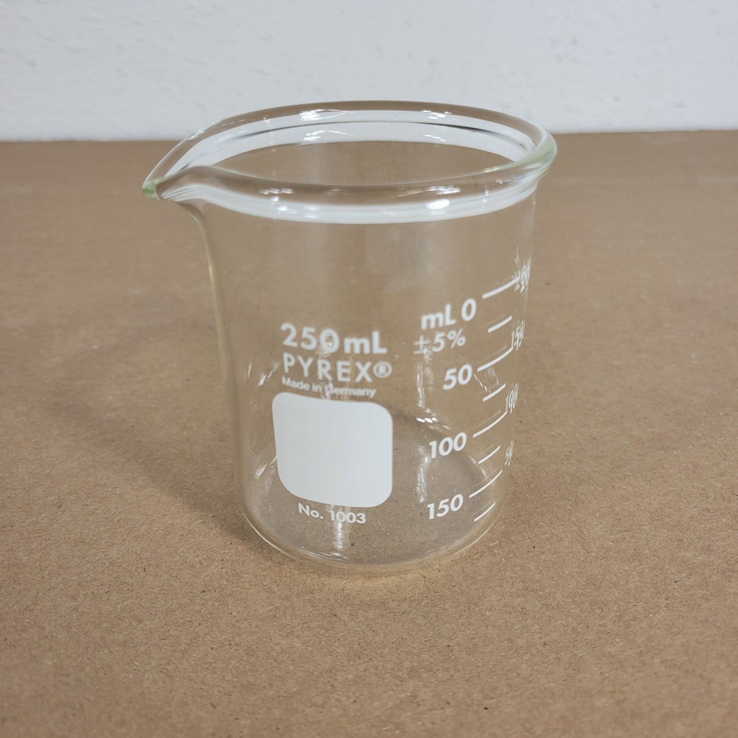 250 mL Pyrex Heavy Duty Griffin Beaker 1003-.25L