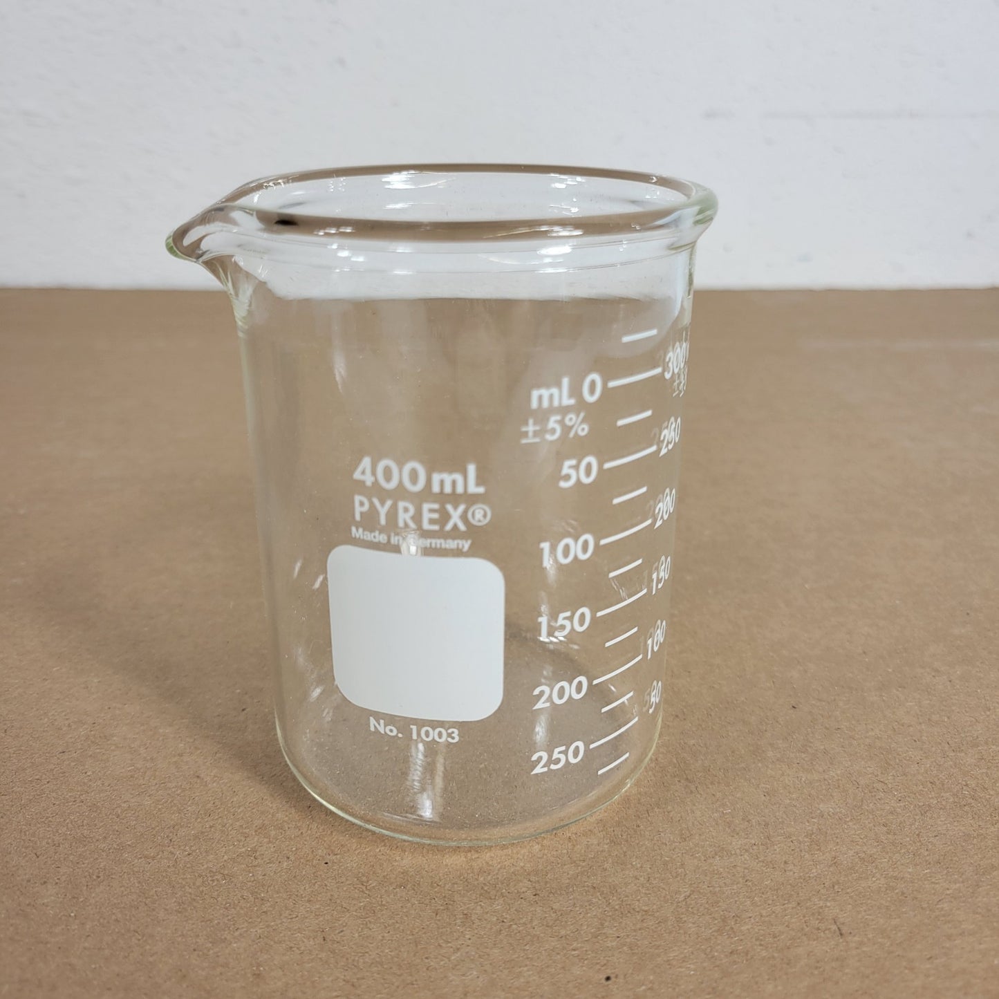 400 mL Pyrex Heavy Duty Griffin Beaker 1003-.4L Graduated